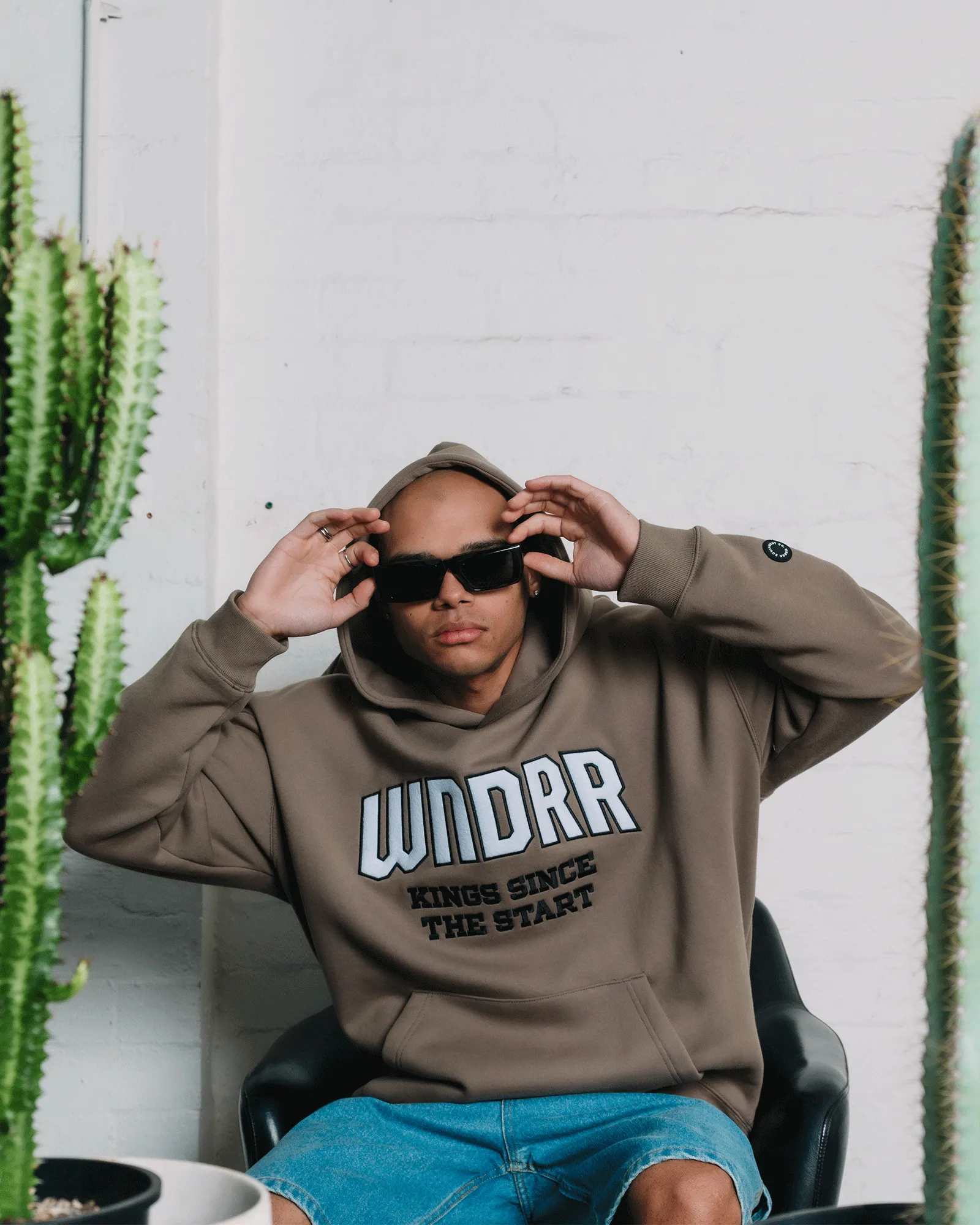 UNRIVALLED HOOD SWEAT - TAUPE sold by WNDRR product image thumbnail 2