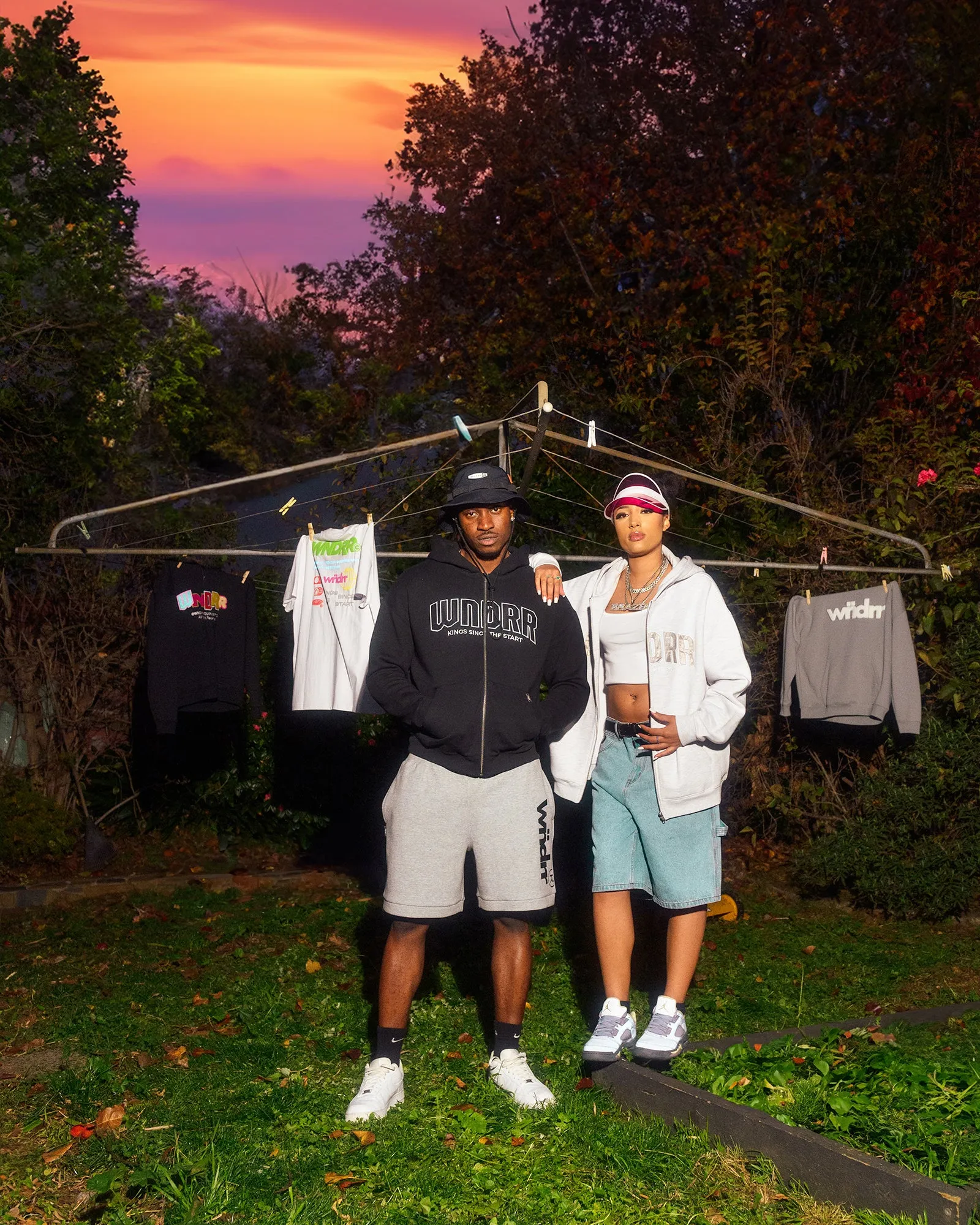 FEUD ZIP HOOD SWEAT - BLACK sold by WNDRR product image thumbnail 5