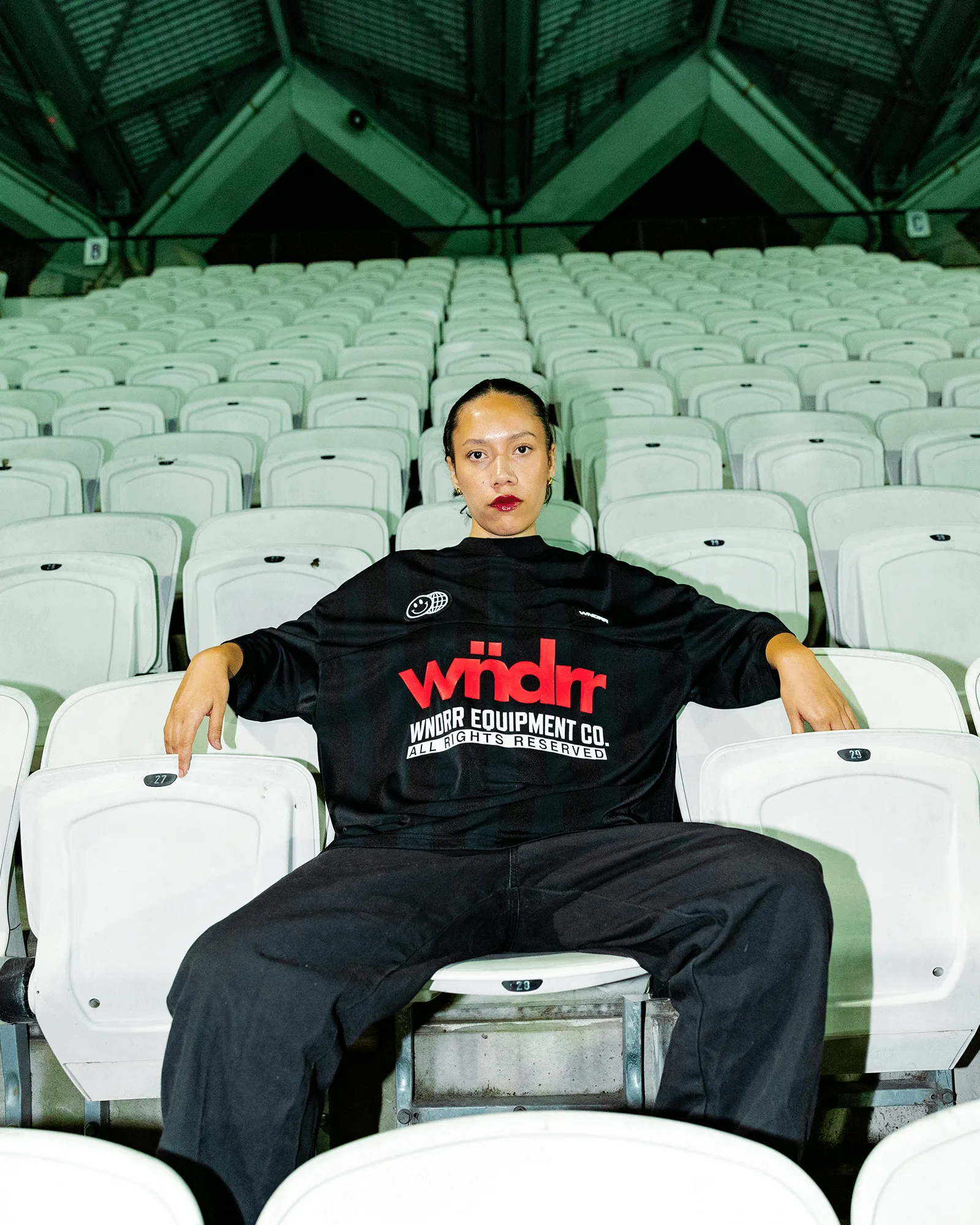 FRONTLINE QUARTERBACK JERSEY - BLACK sold by WNDRR product image thumbnail 2