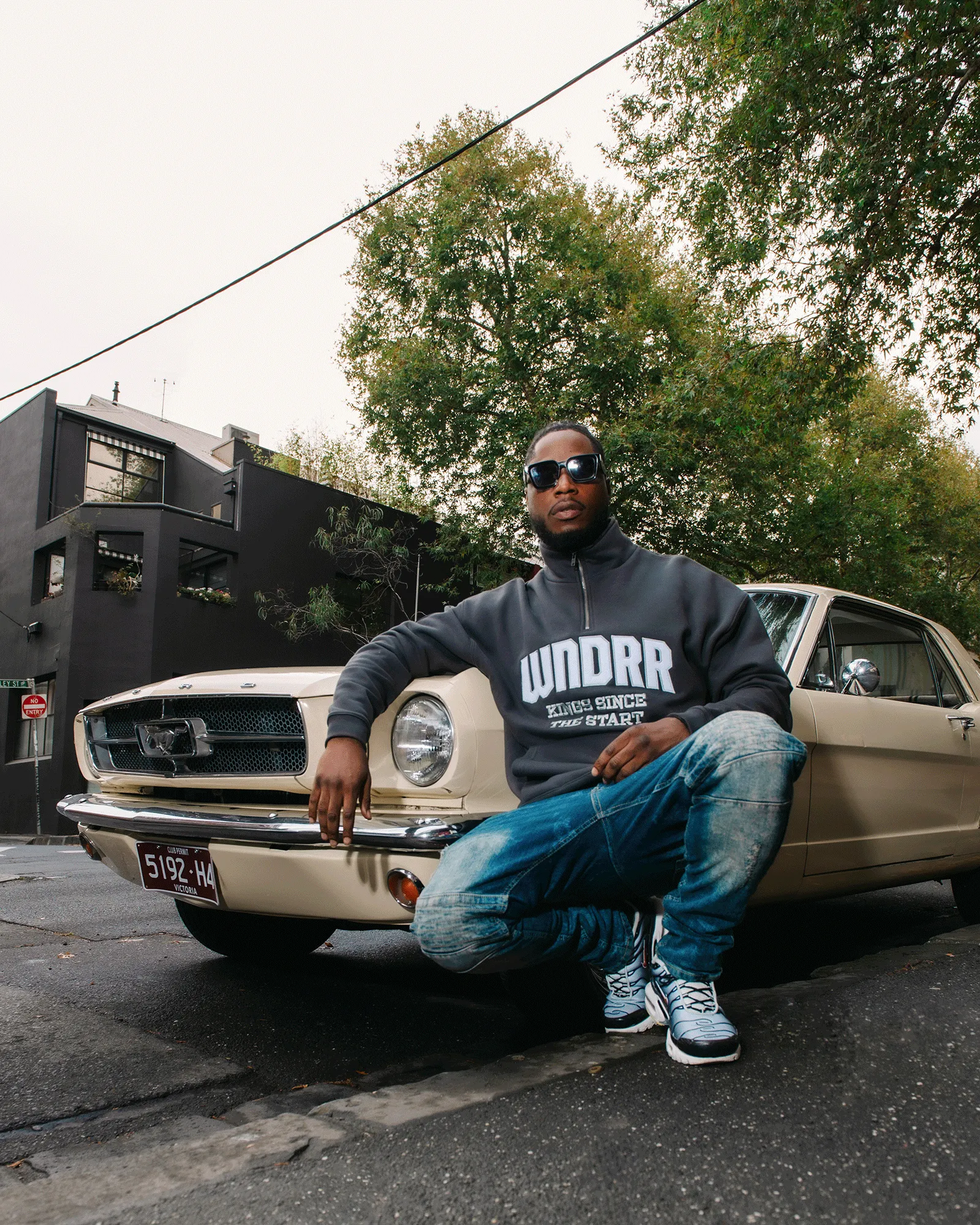 UNRIVALLED 1/4 ZIP SWEAT - FADED BLACK sold by WNDRR product image thumbnail 2