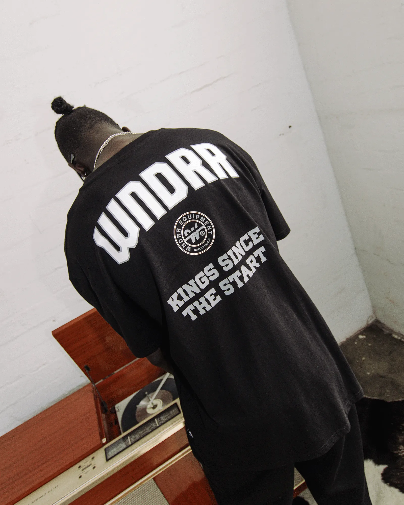 MAJOR BOX FIT TEE - BLACK sold by WNDRR product image thumbnail 5
