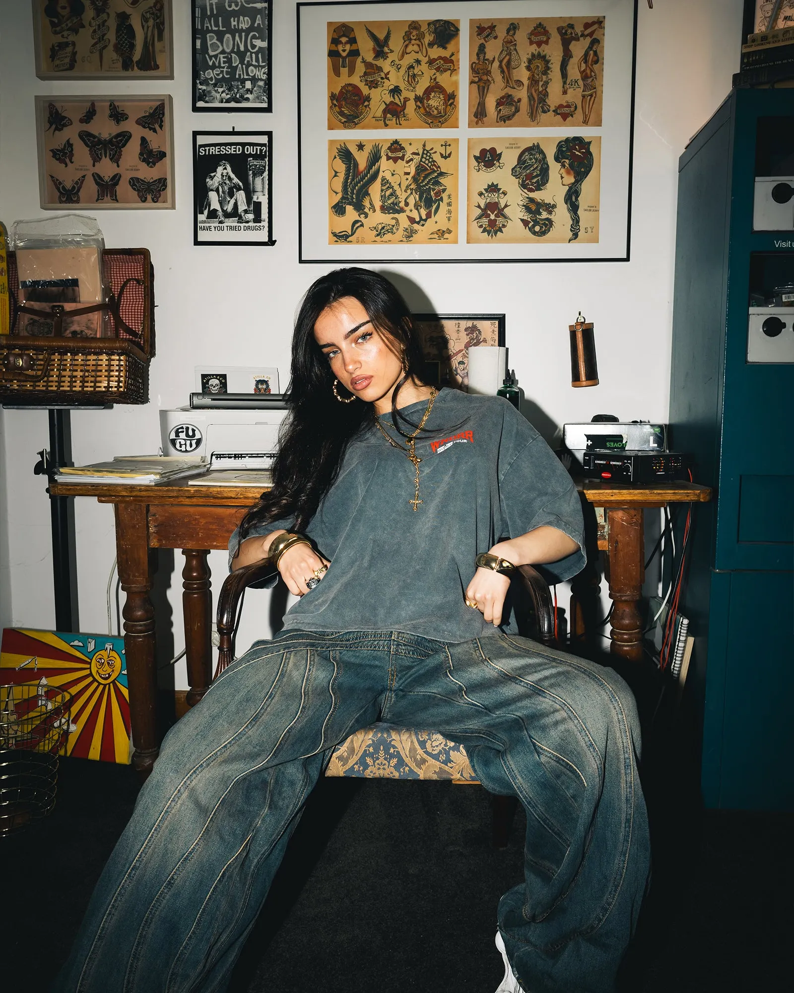 WOMENS WORLD TOUR CROPPED FIT TEE - WASHED GREY sold by WNDRR product image thumbnail 5