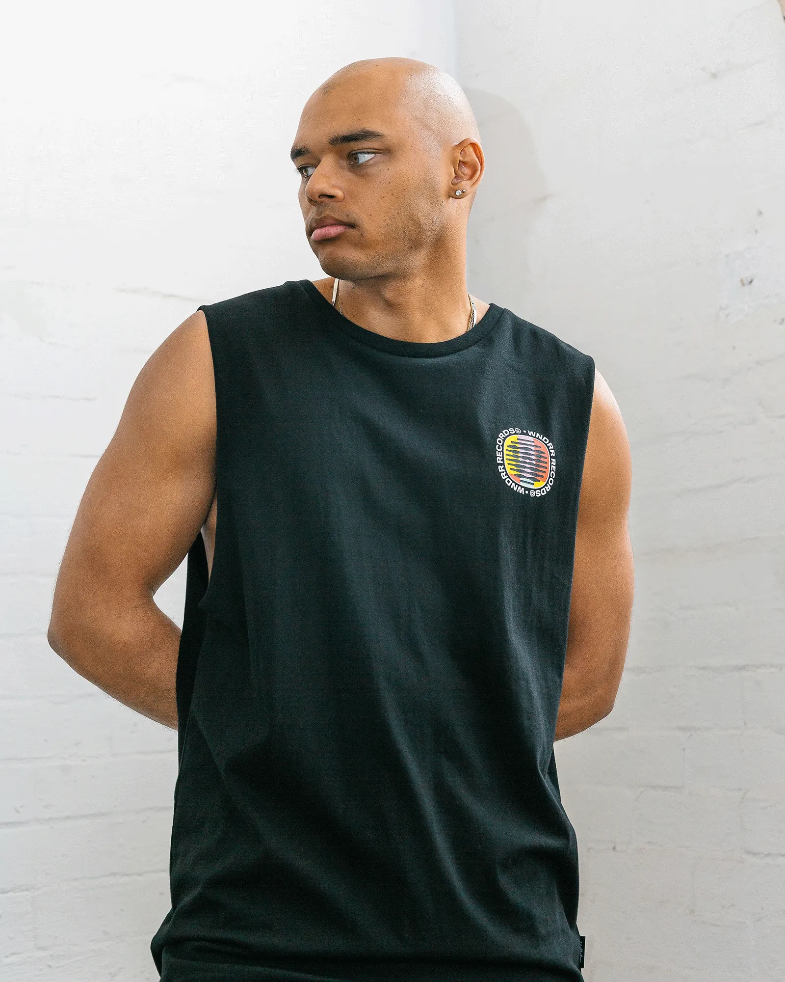 NO SIGNAL MUSCLE TOP - BLACK sold by WNDRR product image thumbnail 4