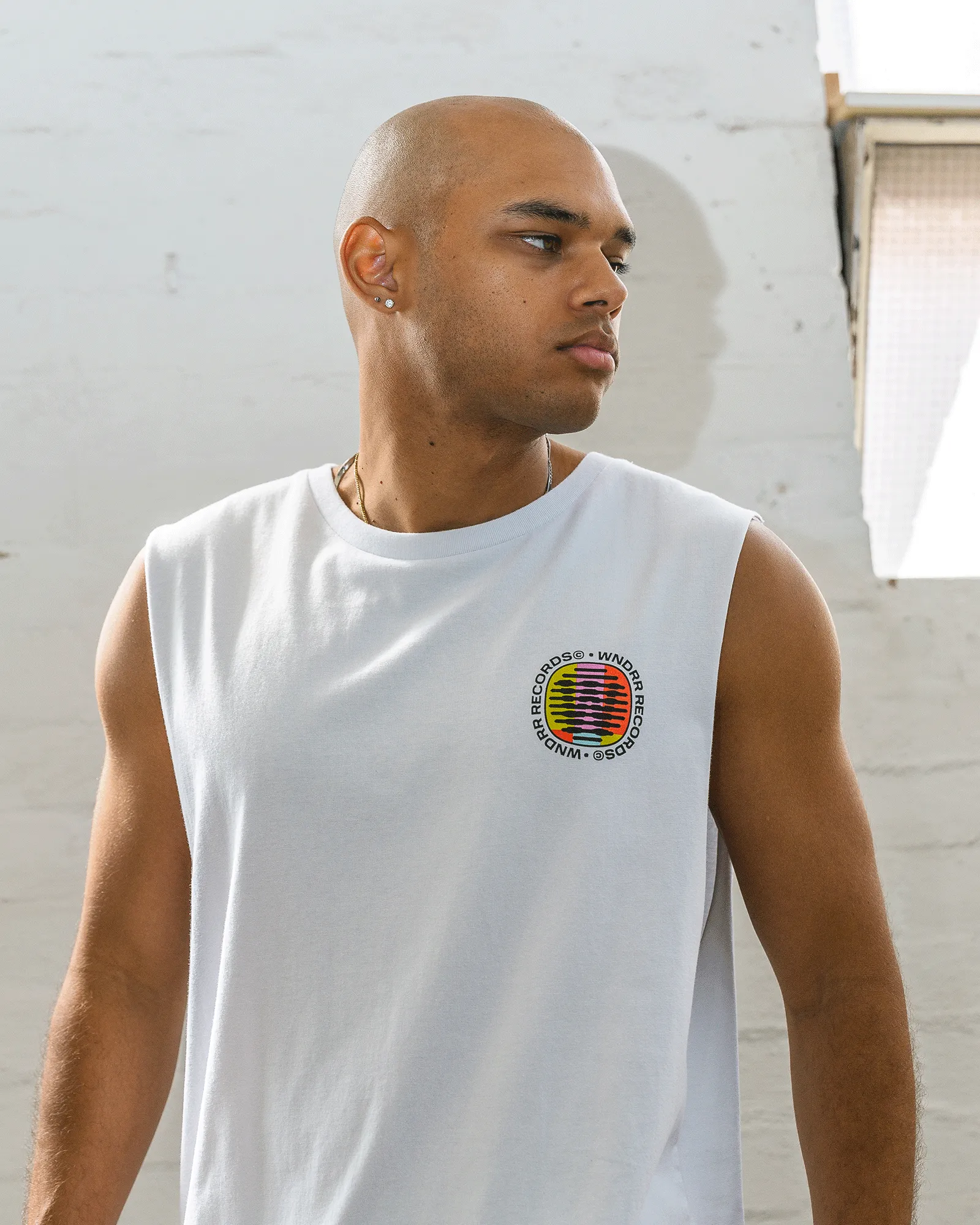 NO SIGNAL MUSCLE TOP - WHITE sold by WNDRR product image thumbnail 4