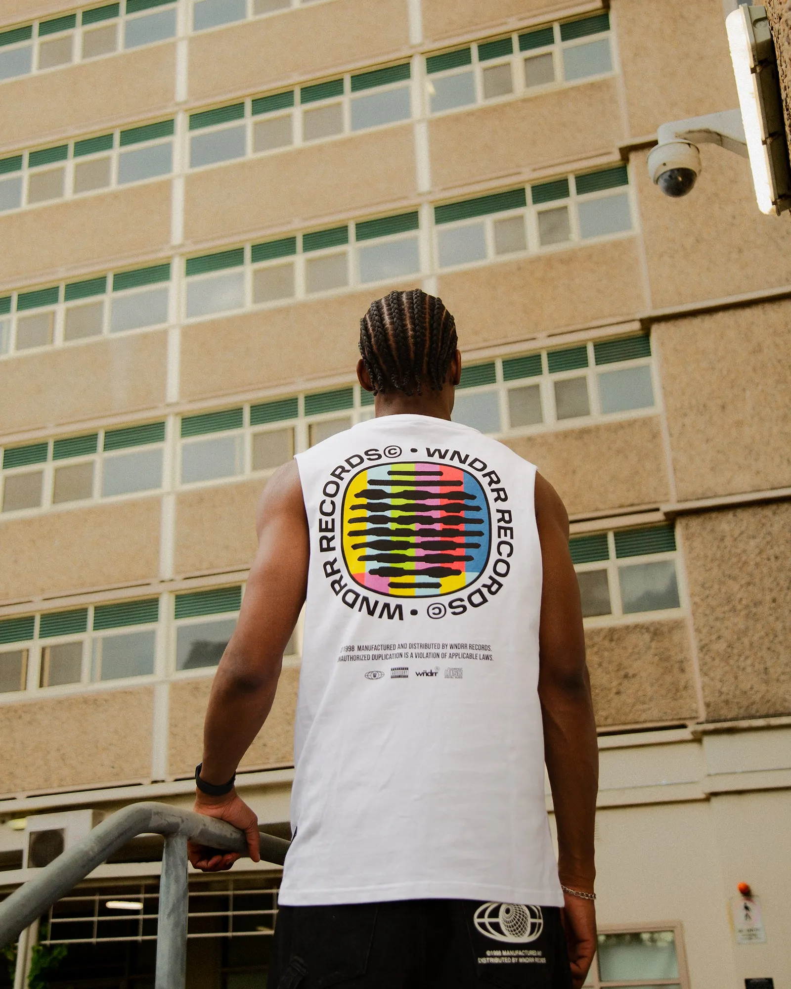 NO SIGNAL MUSCLE TOP - WHITE sold by WNDRR product image thumbnail 5