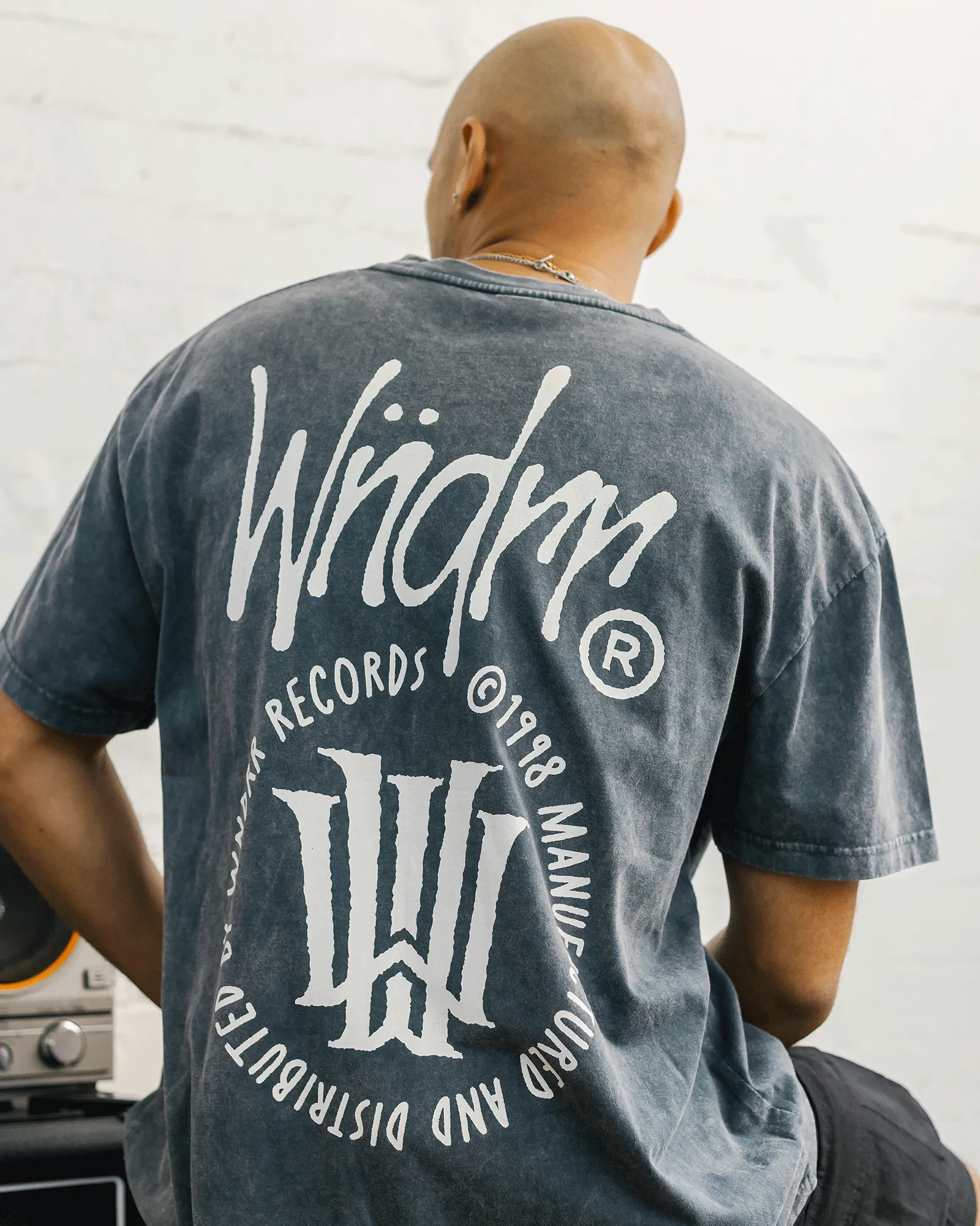 NOISE BOX FIT TEE - WASHED GREY sold by WNDRR product image thumbnail 2