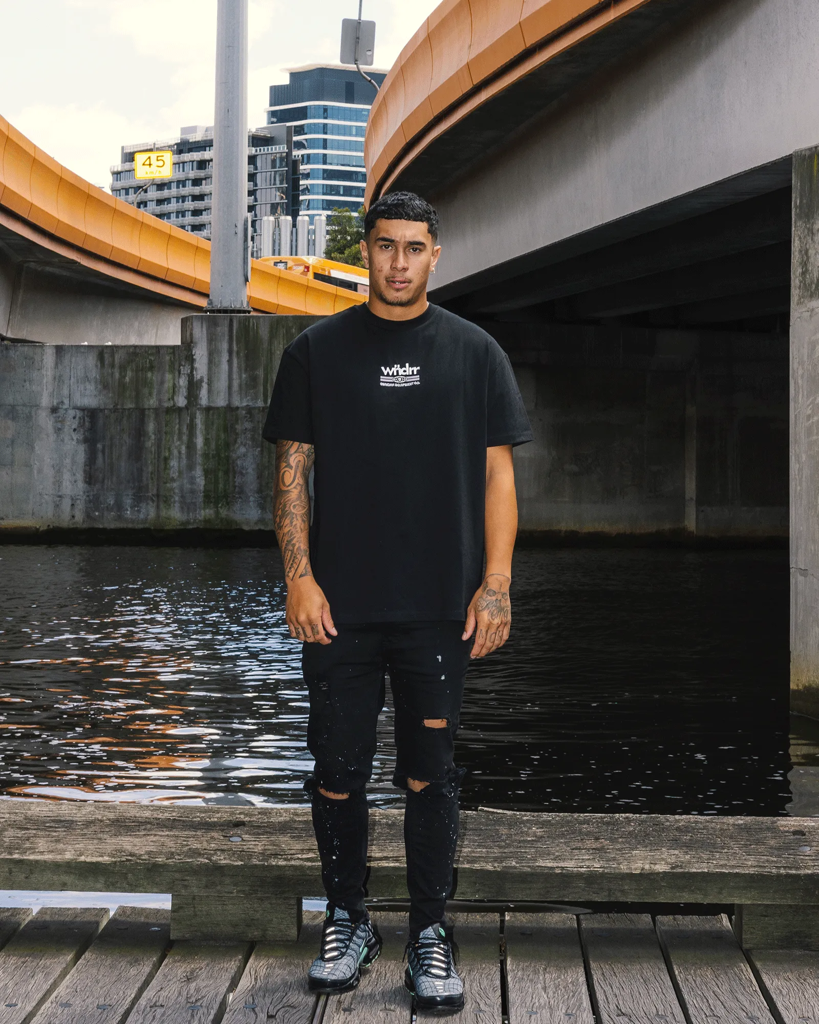 DAKOTA BOX FIT TEE - BLACK sold by WNDRR product image thumbnail 5