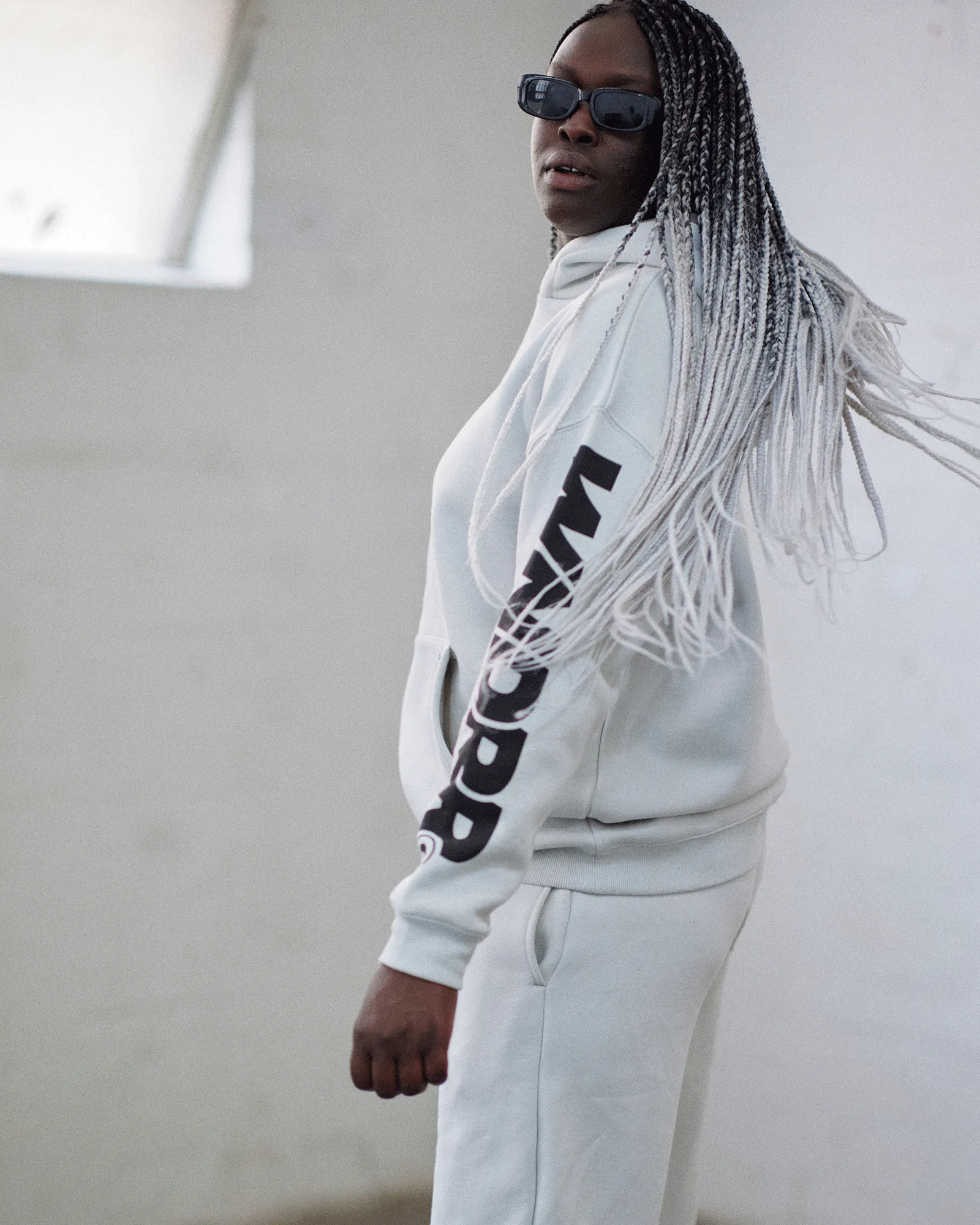 SHODO HOOD SWEAT - OYSTER sold by WNDRR product image thumbnail 4