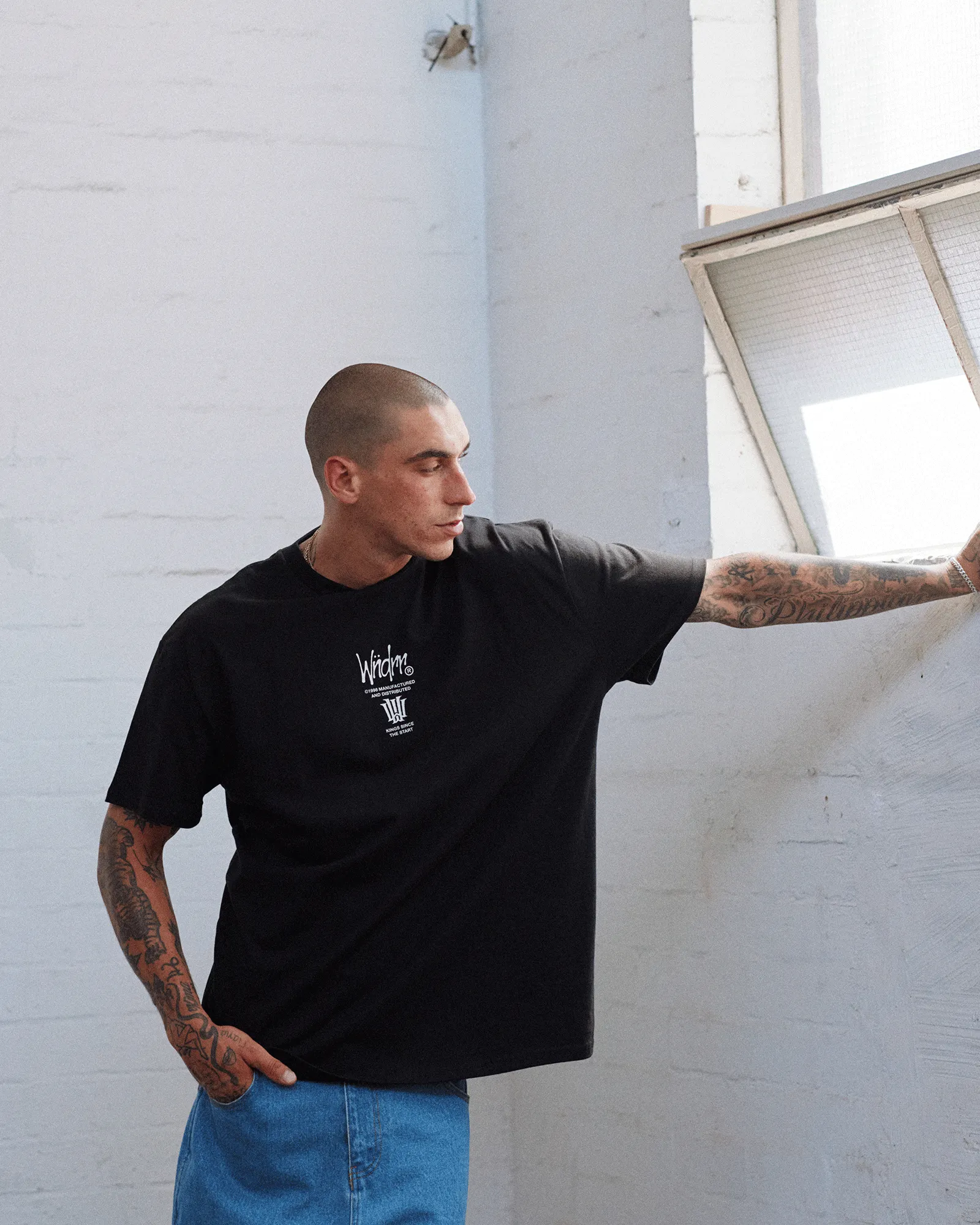 NOISE BOX FIT TEE - BLACK sold by WNDRR product image thumbnail 4