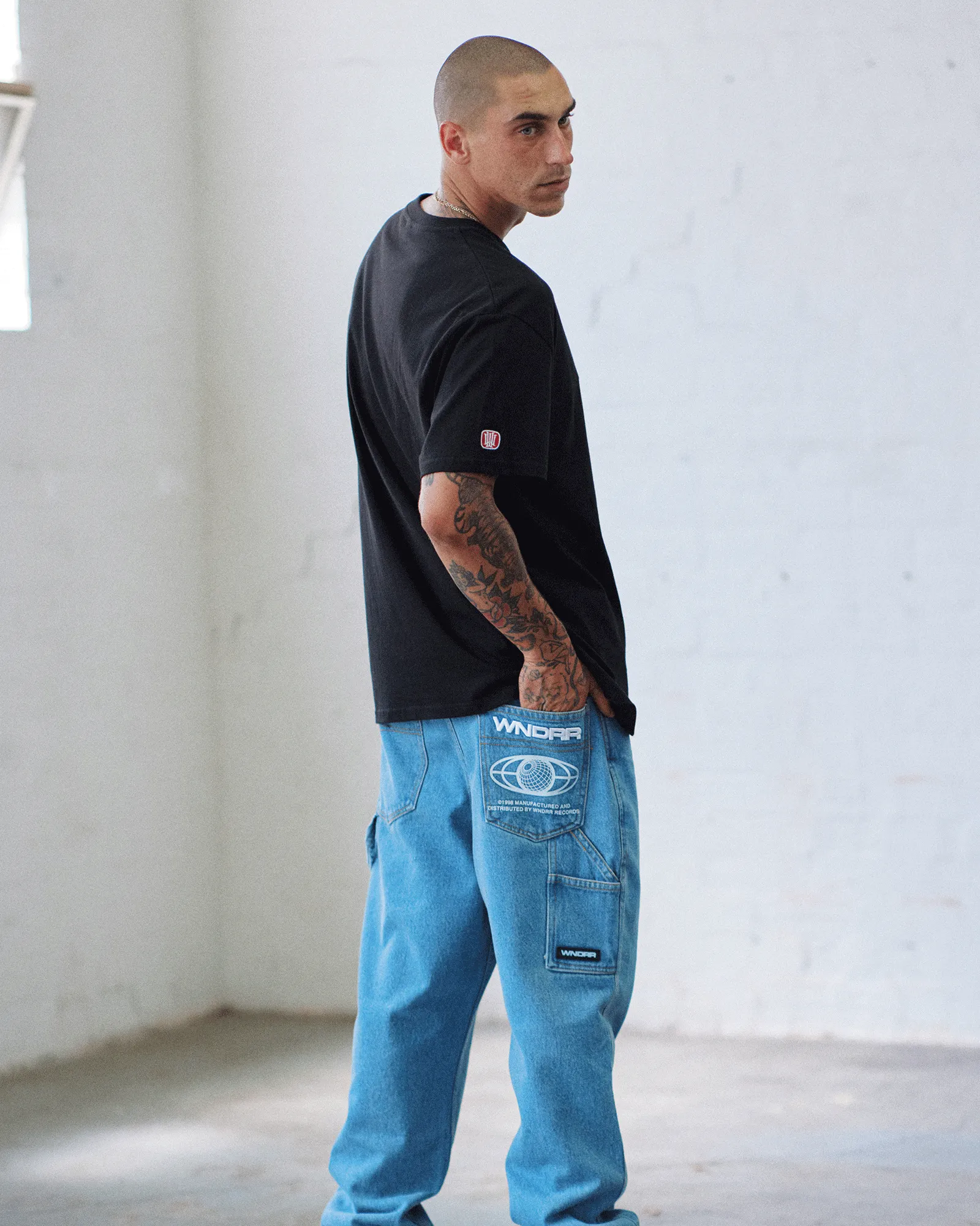 DETONE BOX FIT TEE - BLACK sold by WNDRR product image thumbnail 5