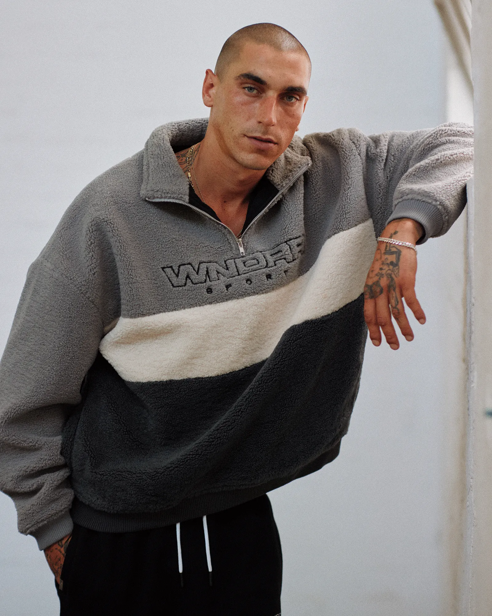 STARTER 1/4 ZIP POLAR FLEECE SWEAT - GREY/BLACK sold by WNDRR product image thumbnail 2