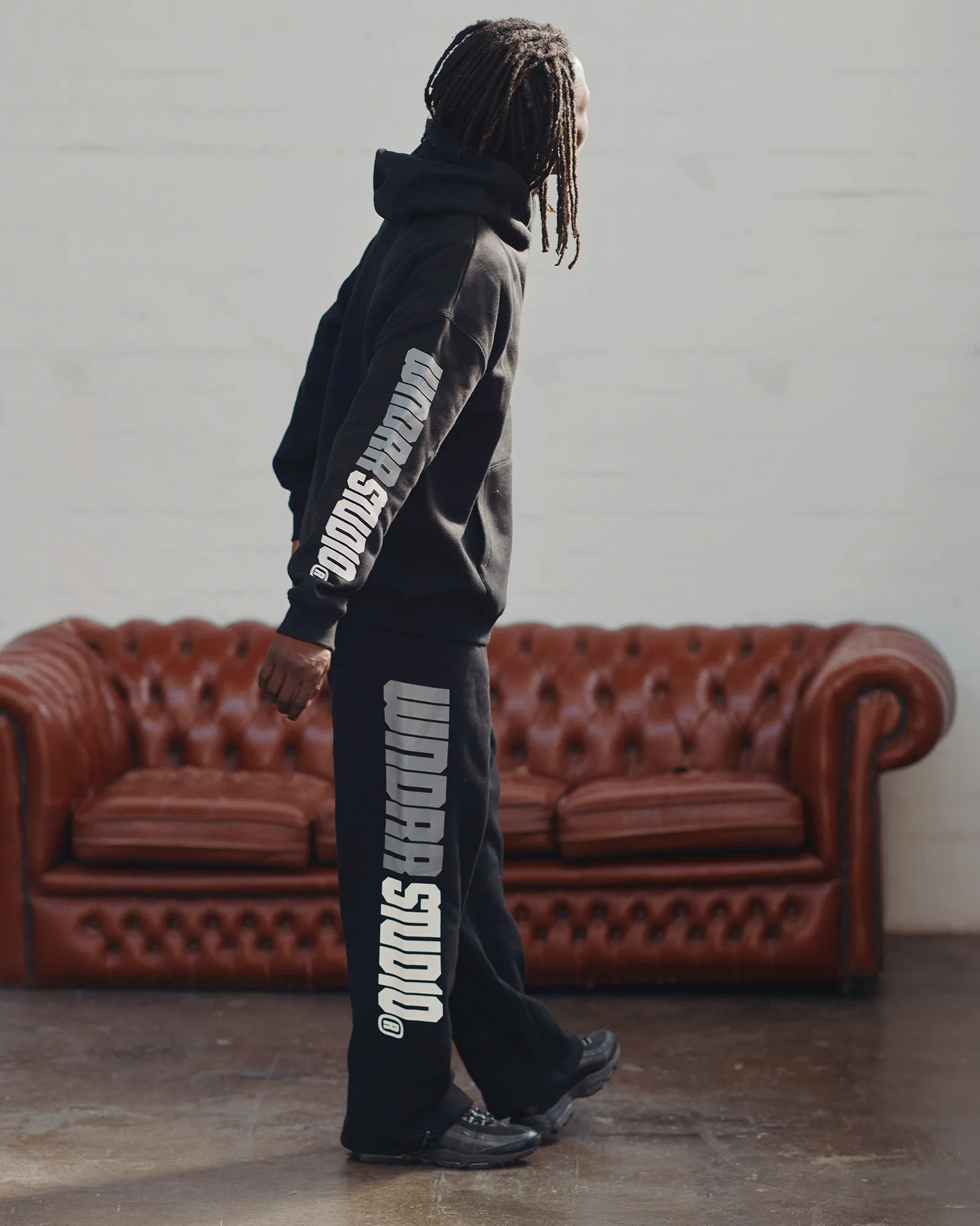 STUDIO HOOD SWEAT - BLACK sold by WNDRR product image thumbnail 3