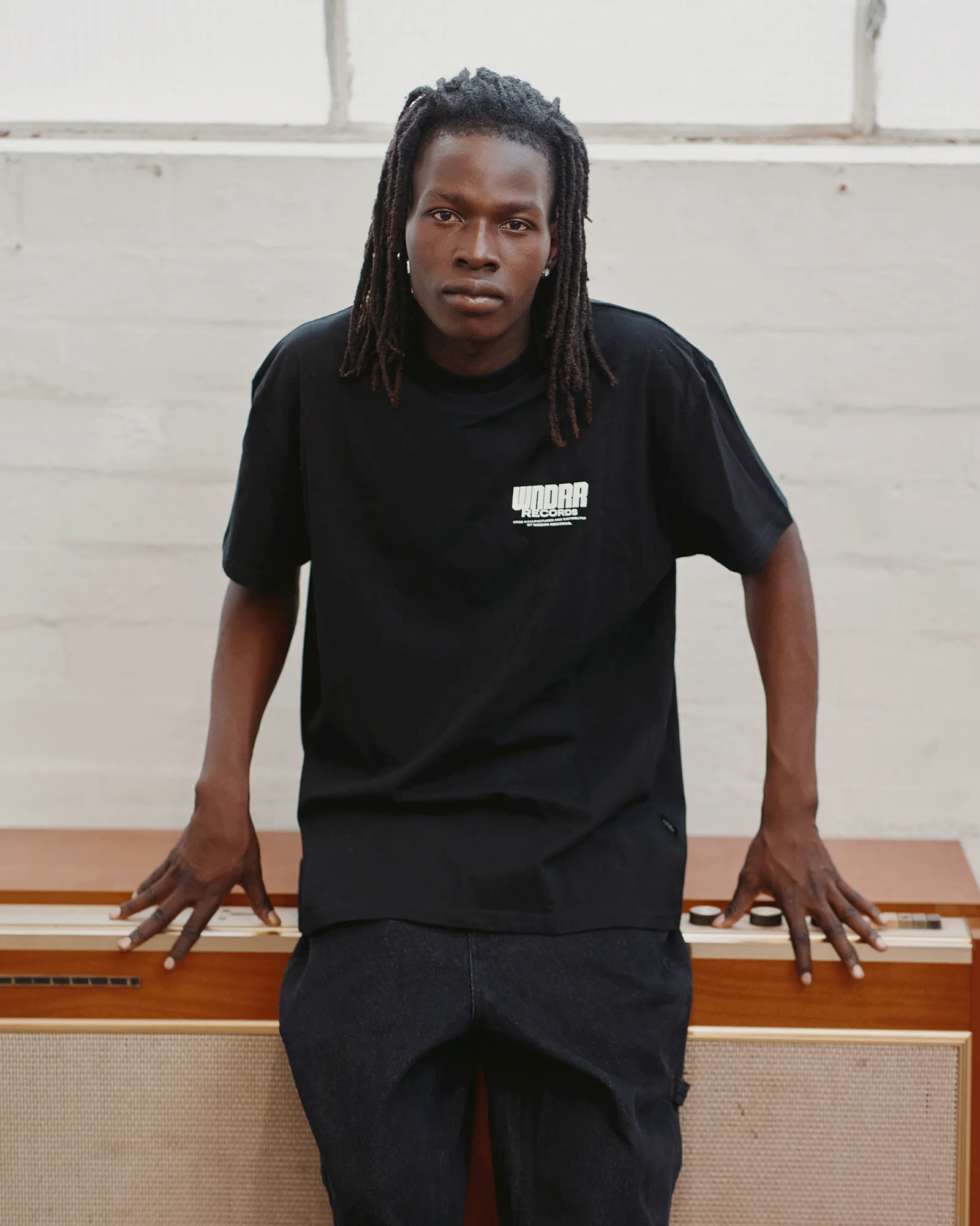 SLANT BOX FIT TEE - BLACK sold by WNDRR product image thumbnail 4