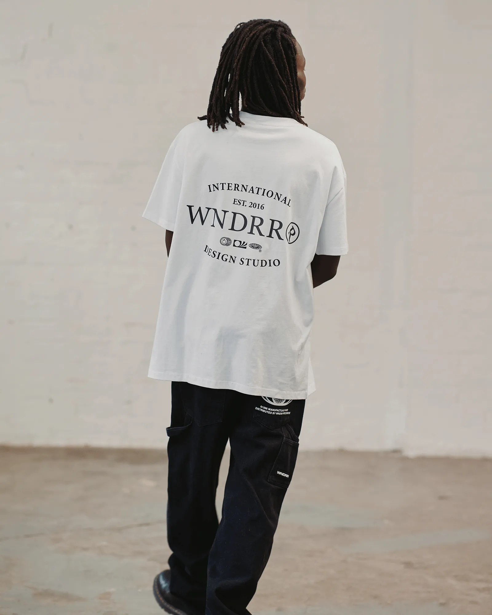SHERIFF BOX FIT TEE - WHITE sold by WNDRR product image thumbnail 2
