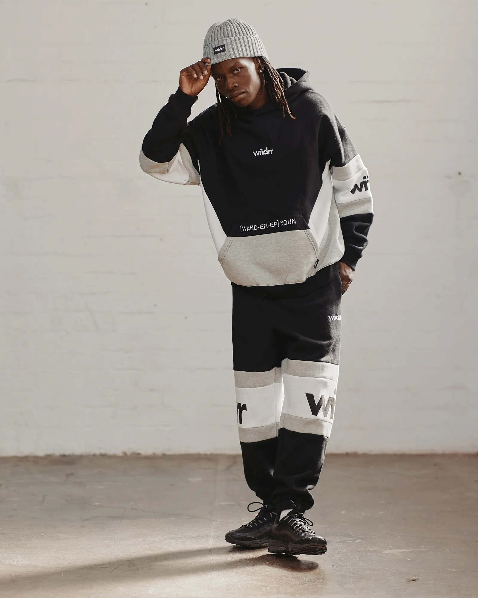 JUNCTION PANEL HOOD SWEAT - BLACK sold by WNDRR product image thumbnail 4