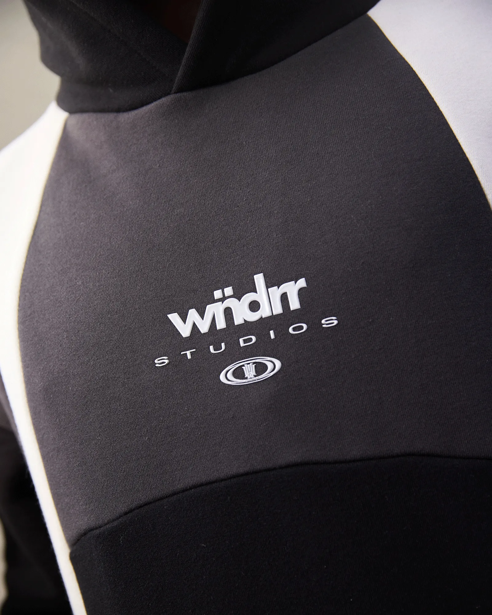 FRAMED PANEL HOOD SWEAT - BLACK/OYSTER sold by WNDRR product image thumbnail 4