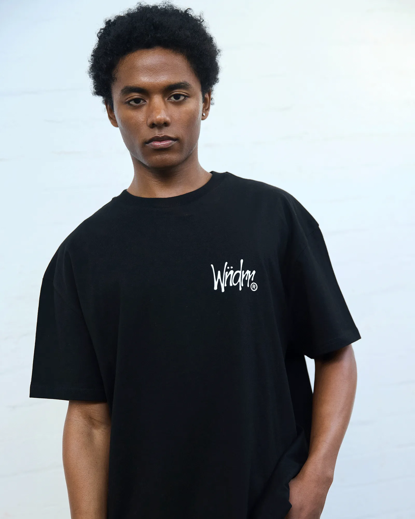 CROWN BOX FIT TEE - BLACK sold by WNDRR product image thumbnail 4
