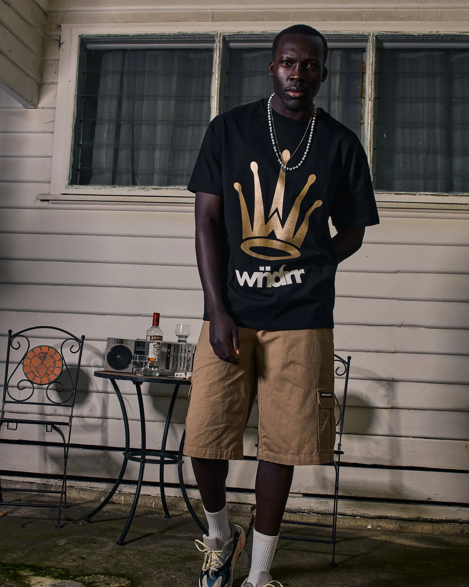 CREST BOX FIT TEE - BLACK sold by WNDRR product image thumbnail 4