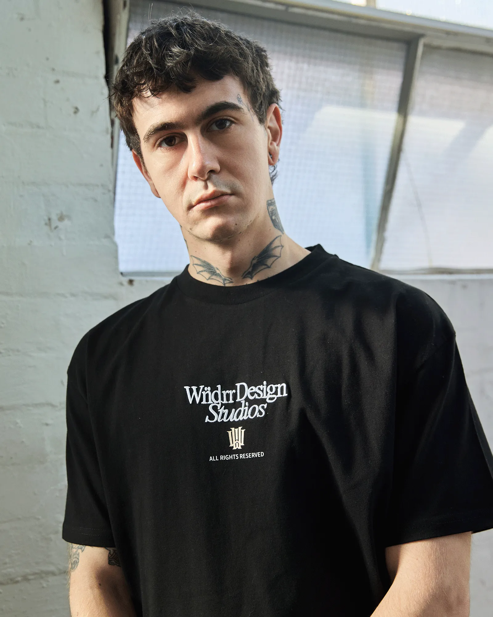 ATELIER BOX FIT TEE - BLACK sold by WNDRR product image thumbnail 2