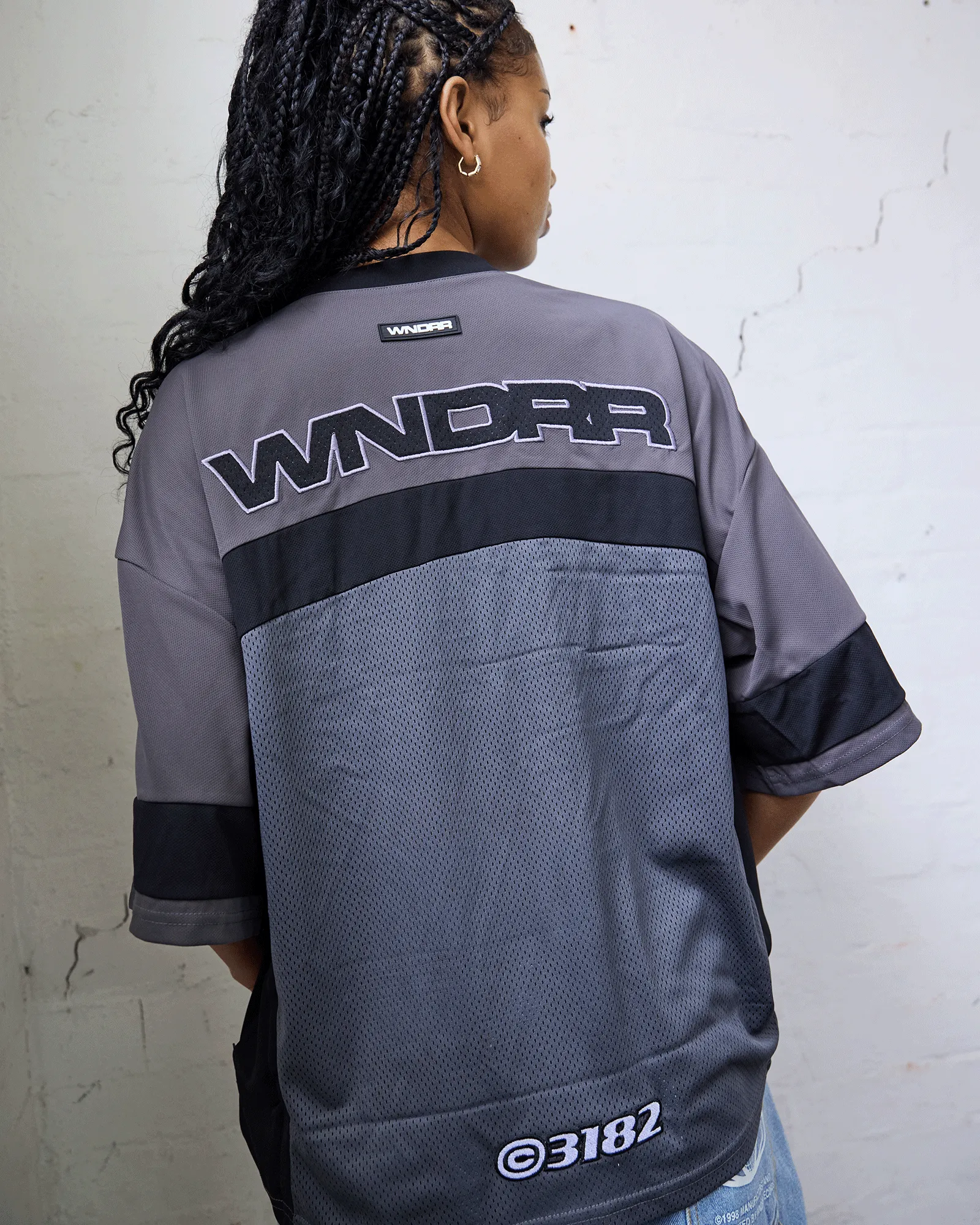 STADIUM QUARTERBACK JERSEY - IRON/BLACK sold by WNDRR product image thumbnail 4