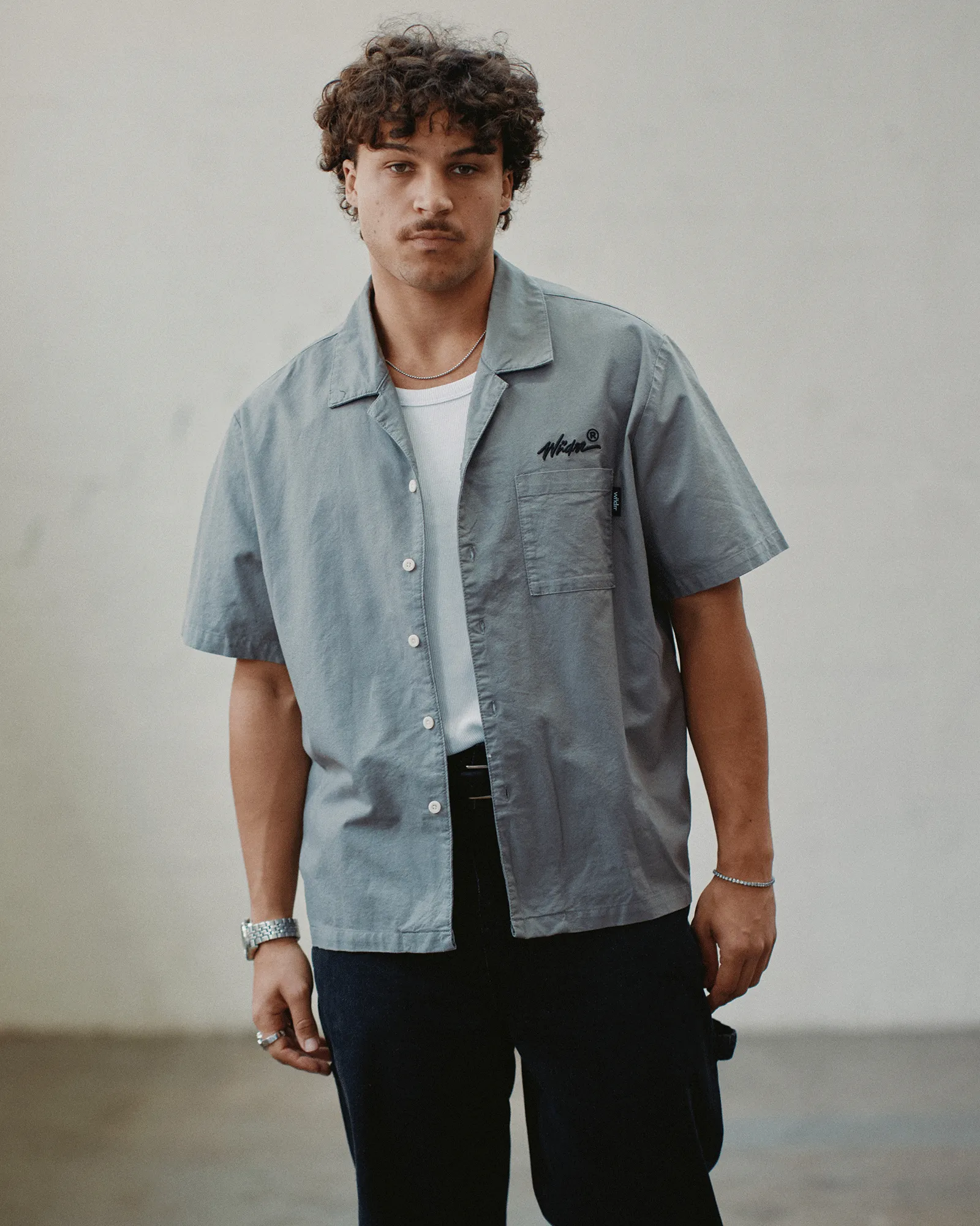 SCRIPT S/S SHIRT - MOON GREY sold by WNDRR product image thumbnail 2