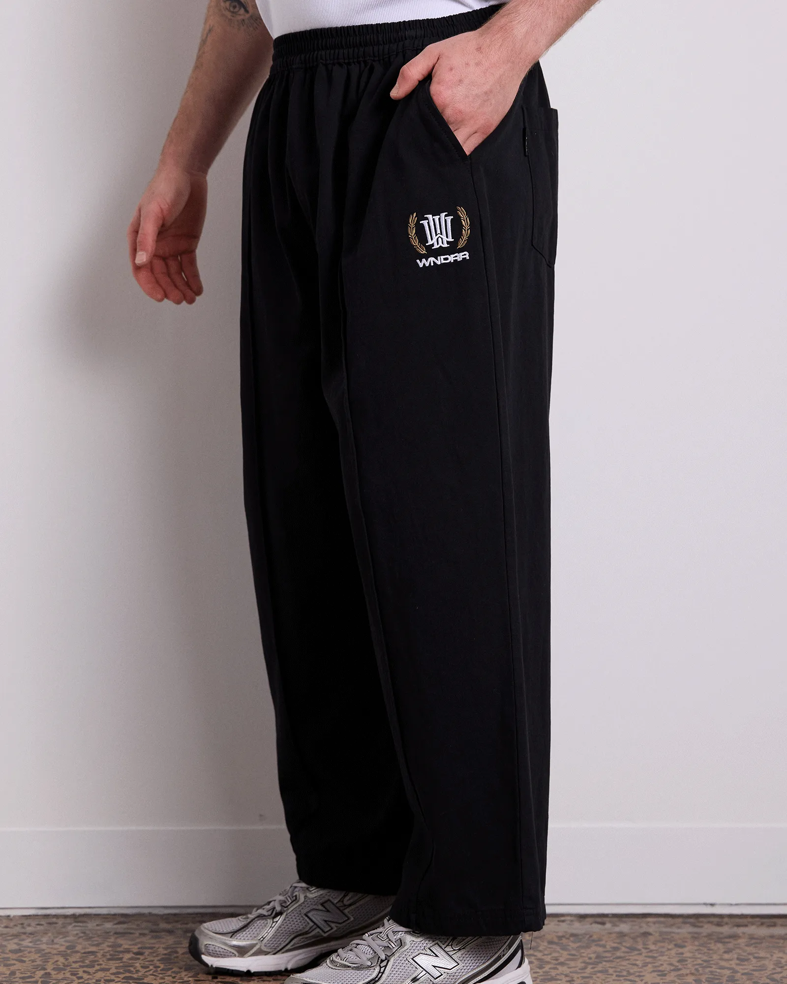 MAISON PLEATED PANT - BLACK sold by WNDRR product image thumbnail 2