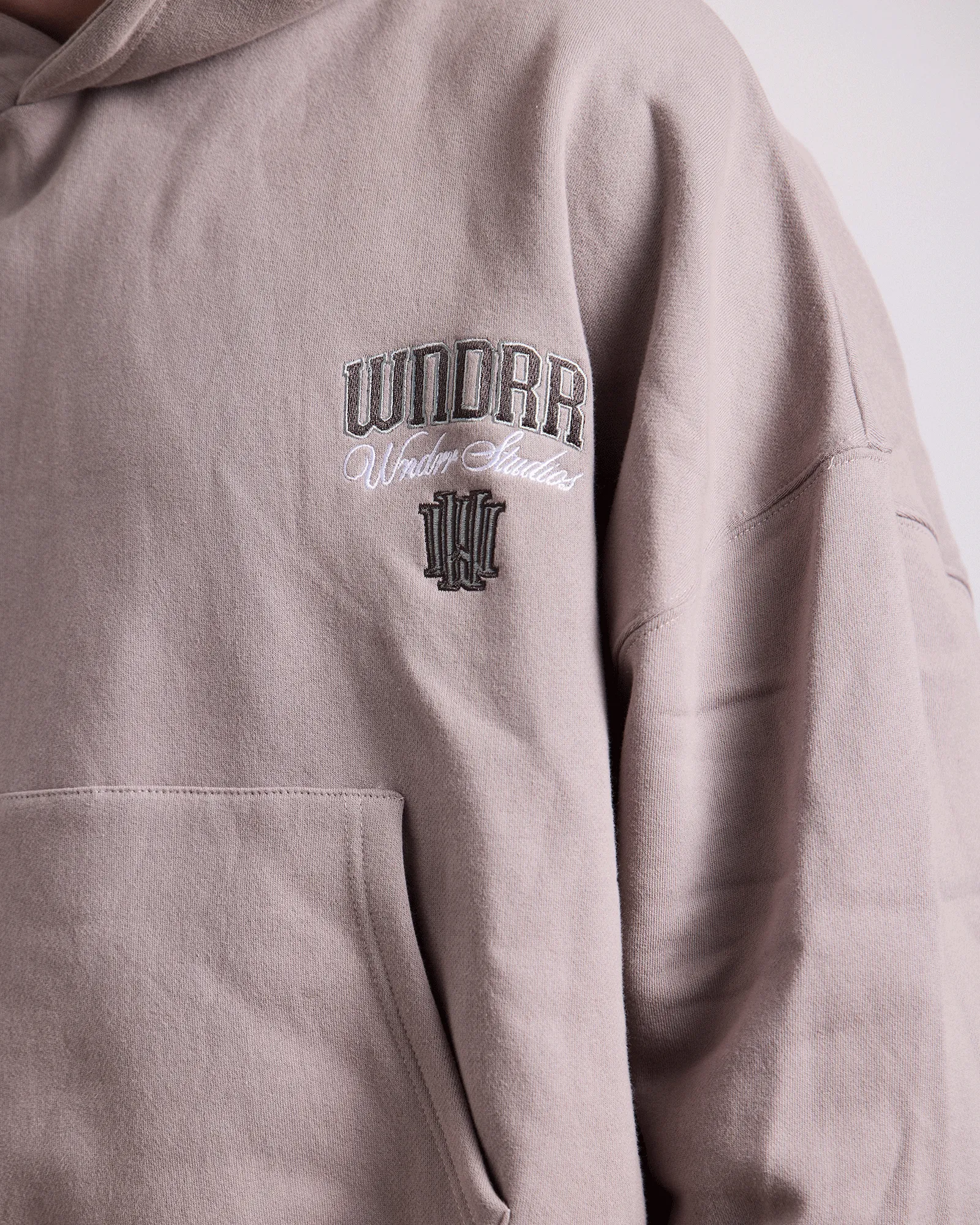PAVILION CROPPED HOOD SWEAT - MOON GREY sold by WNDRR product image thumbnail 5