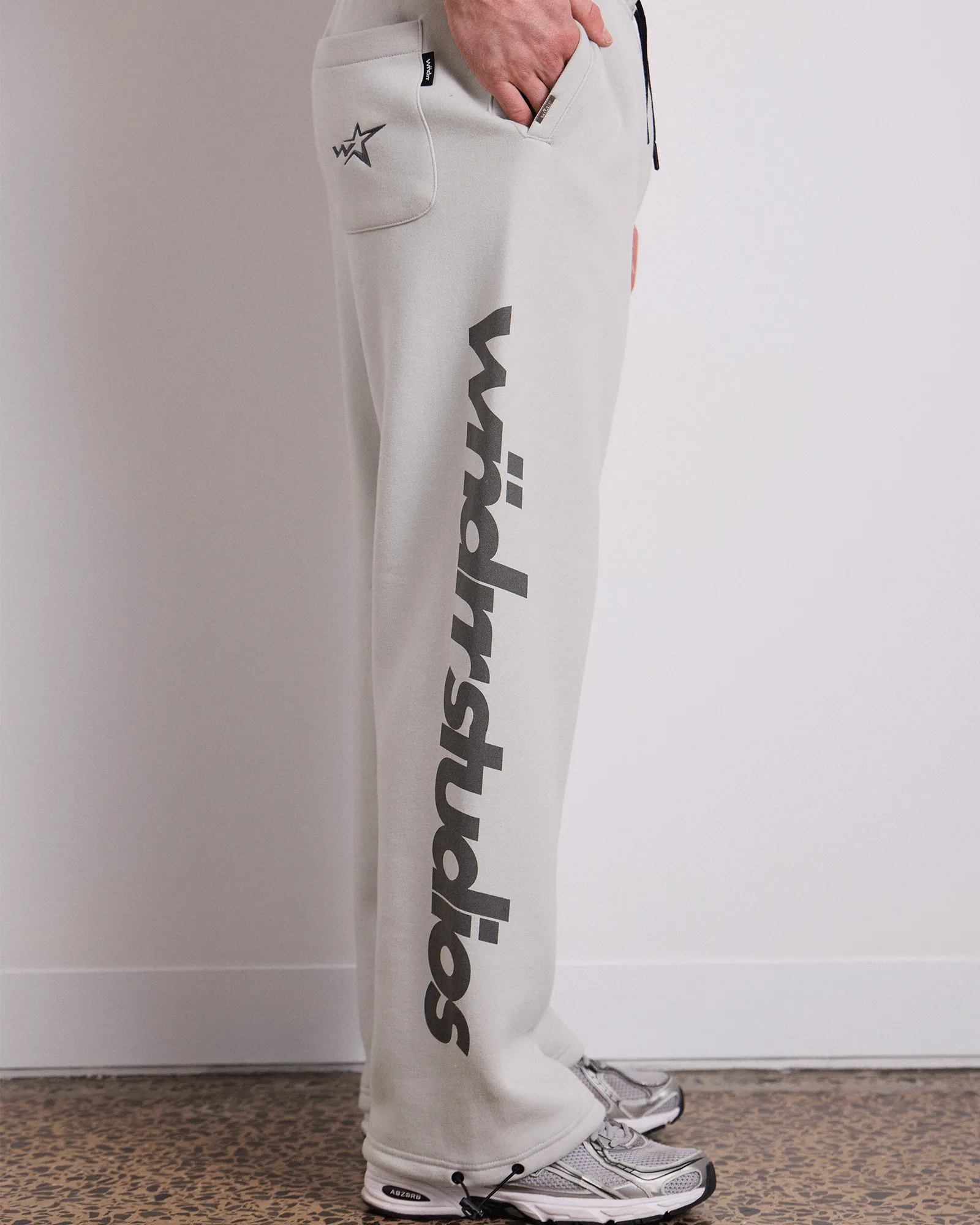 STXRHAUS LOUNGE TRACKPANT - OYSTER sold by WNDRR product image thumbnail 4