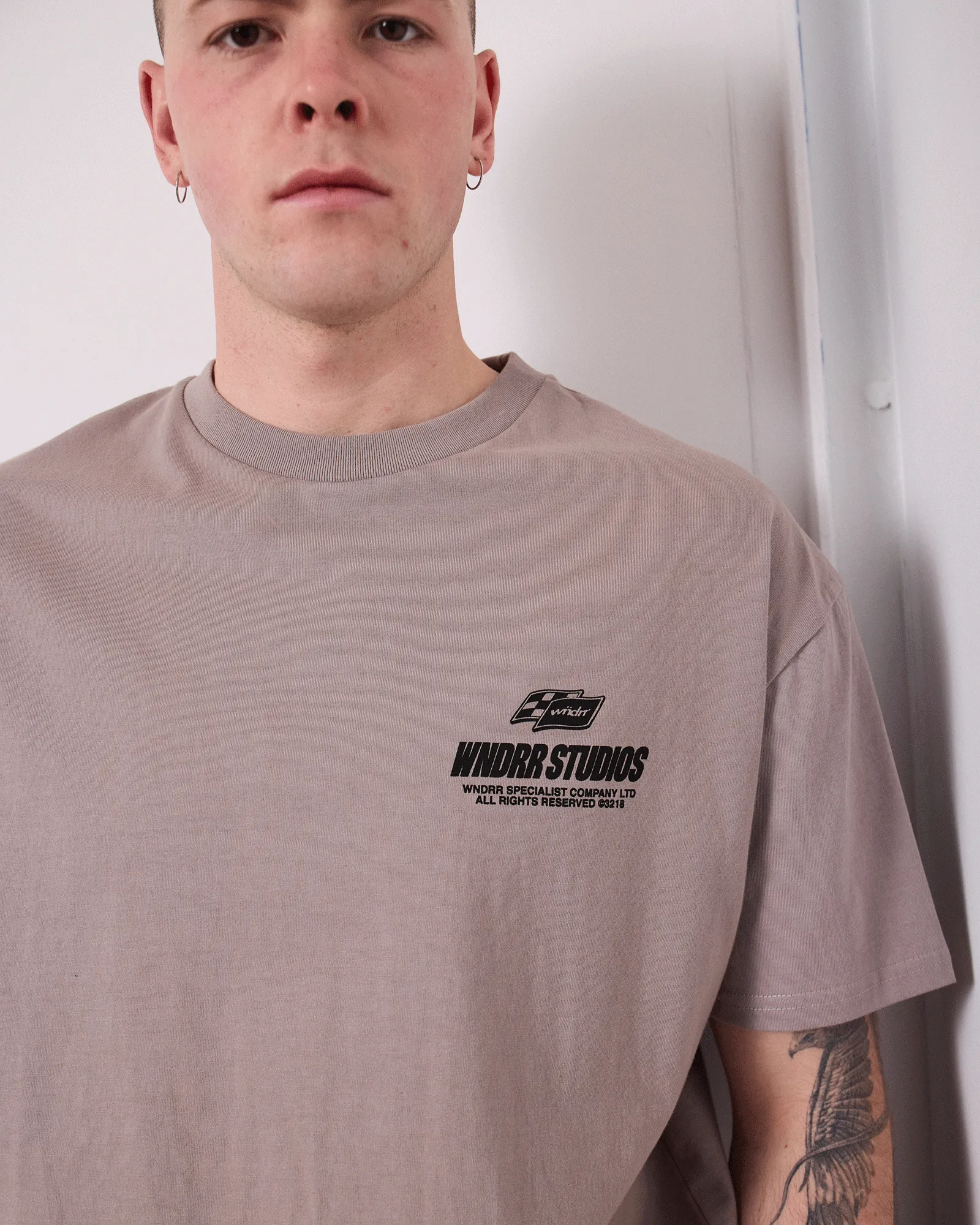 APEX BOX FIT TEE - MOON GREY sold by WNDRR product image thumbnail 4