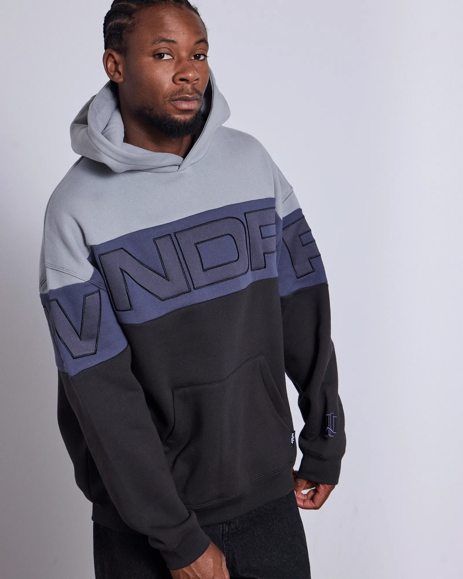PRIMER PANEL HOOD SWEAT - GREY/FADED BLACK sold by WNDRR product image thumbnail 2