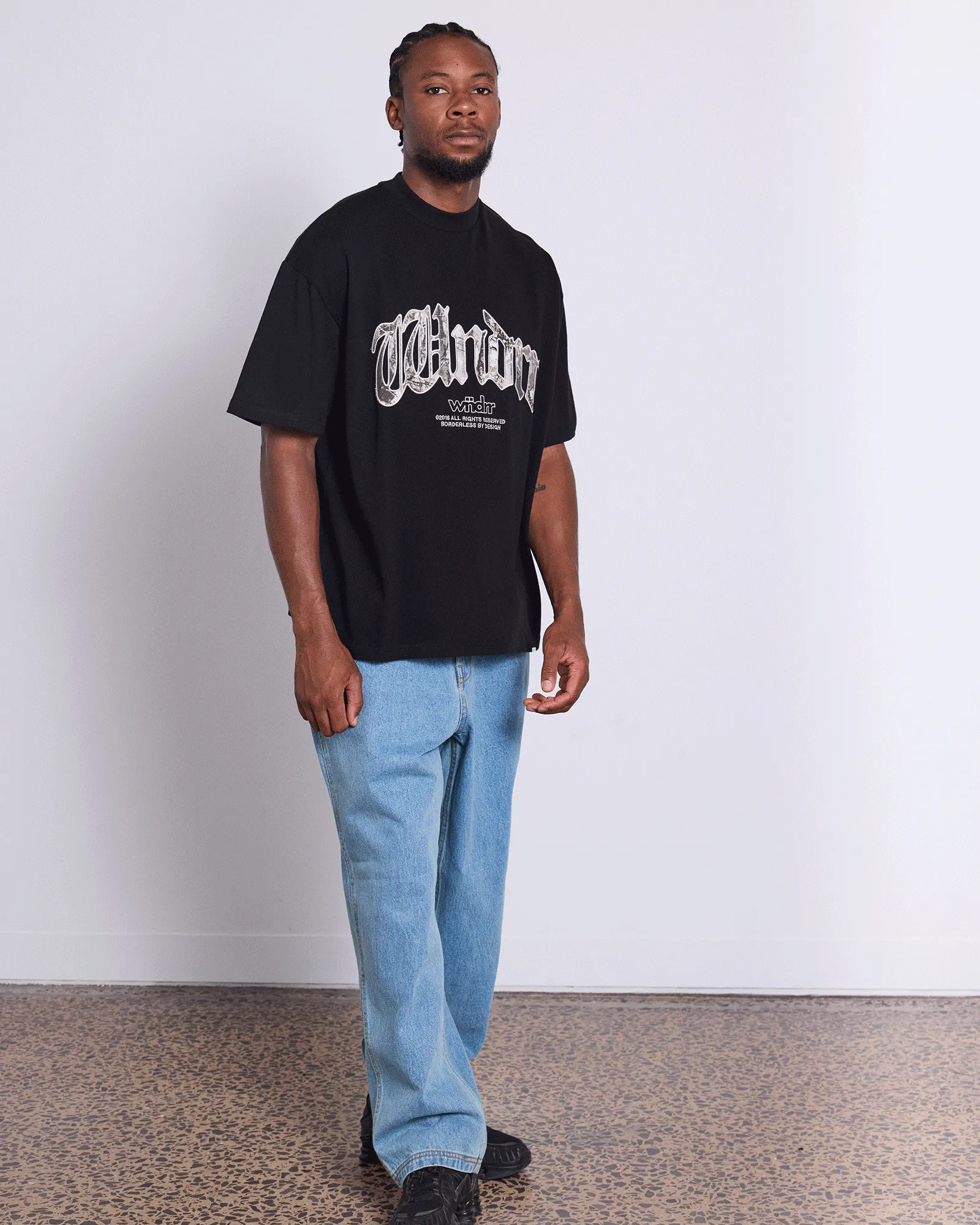 ROGUE HEAVY WEIGHT TEE - BLACK sold by WNDRR product image thumbnail 5