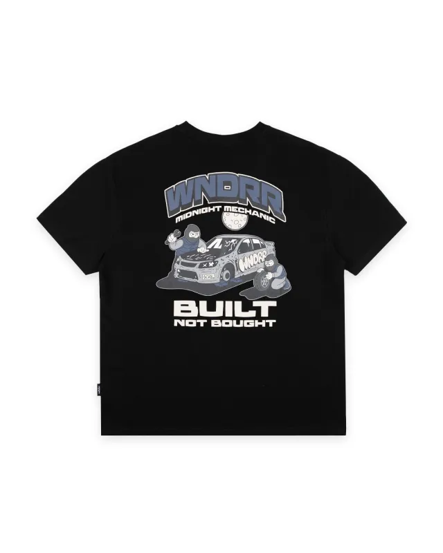 BUILT BOX FIT TEE - BLACK made by WNDRR