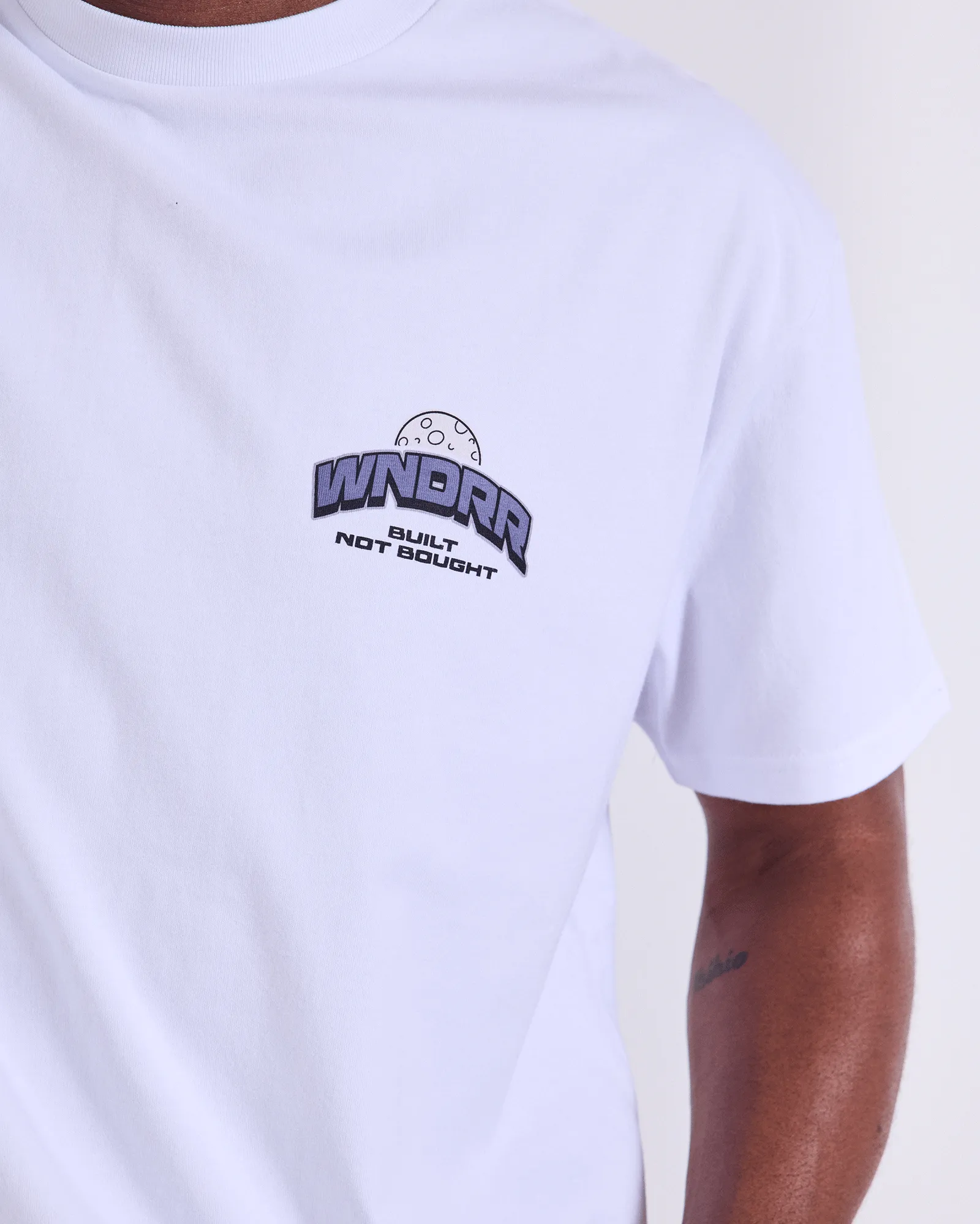 BUILT BOX FIT TEE - WHITE sold by WNDRR product image thumbnail 4