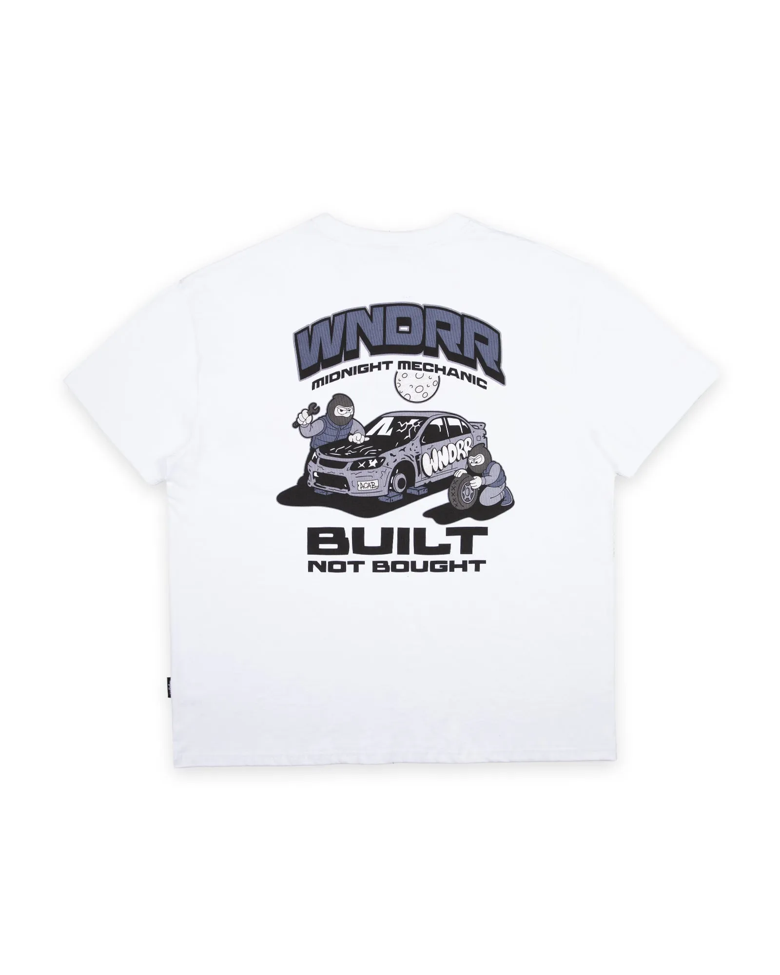 BUILT BOX FIT TEE - WHITE sold by WNDRR