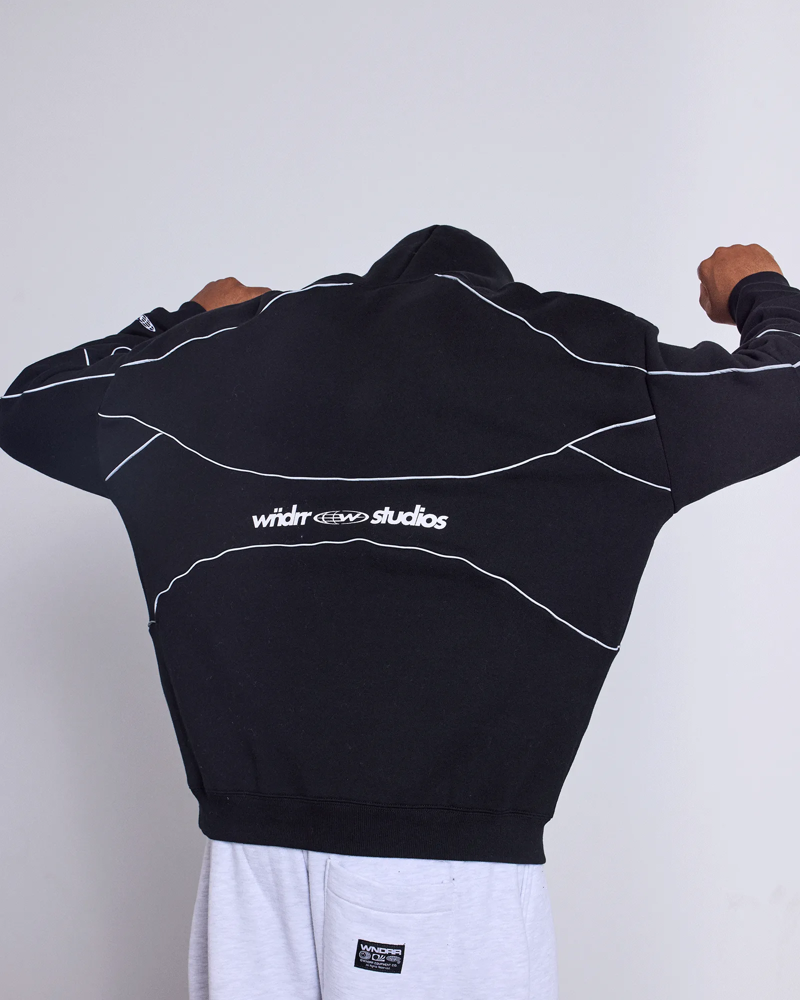 GLOBE PANEL HOOD SWEAT - BLACK sold by WNDRR product image thumbnail 4