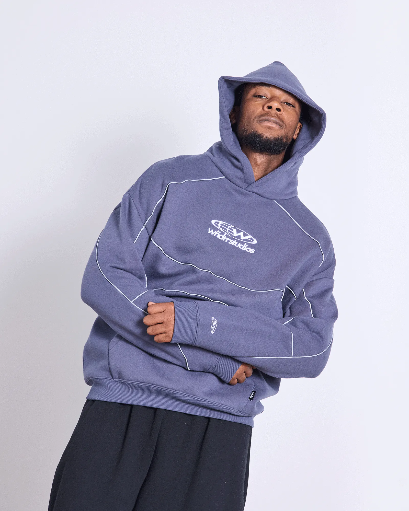 GLOBE PANEL HOOD SWEAT - STORM BLUE sold by WNDRR product image thumbnail 5