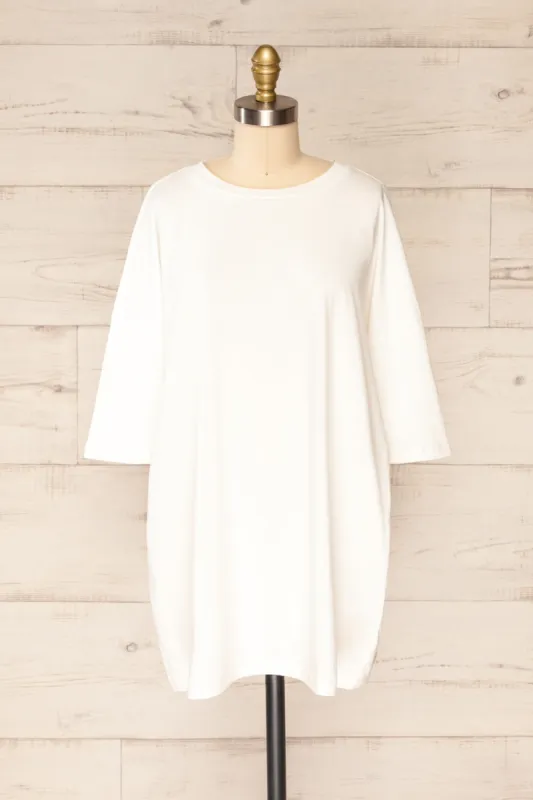 Vasto White | Oversized T-Shirt sold by Boutique 1861