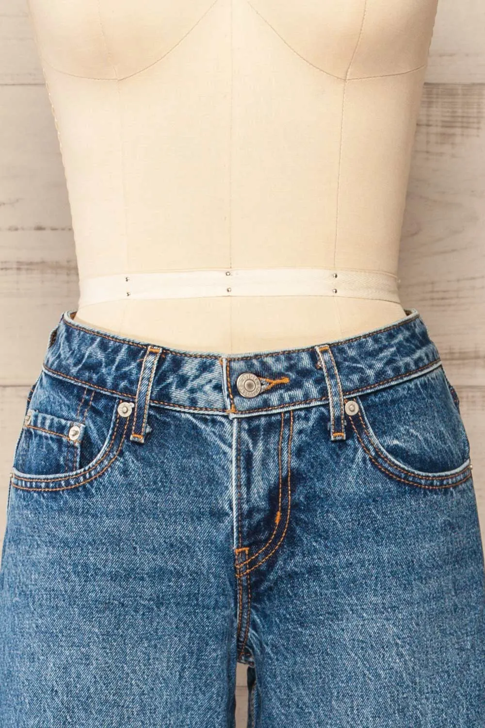 Saltilo | Wide-Leg Low-Rise Jeans sold by Boutique 1861 product image thumbnail 2