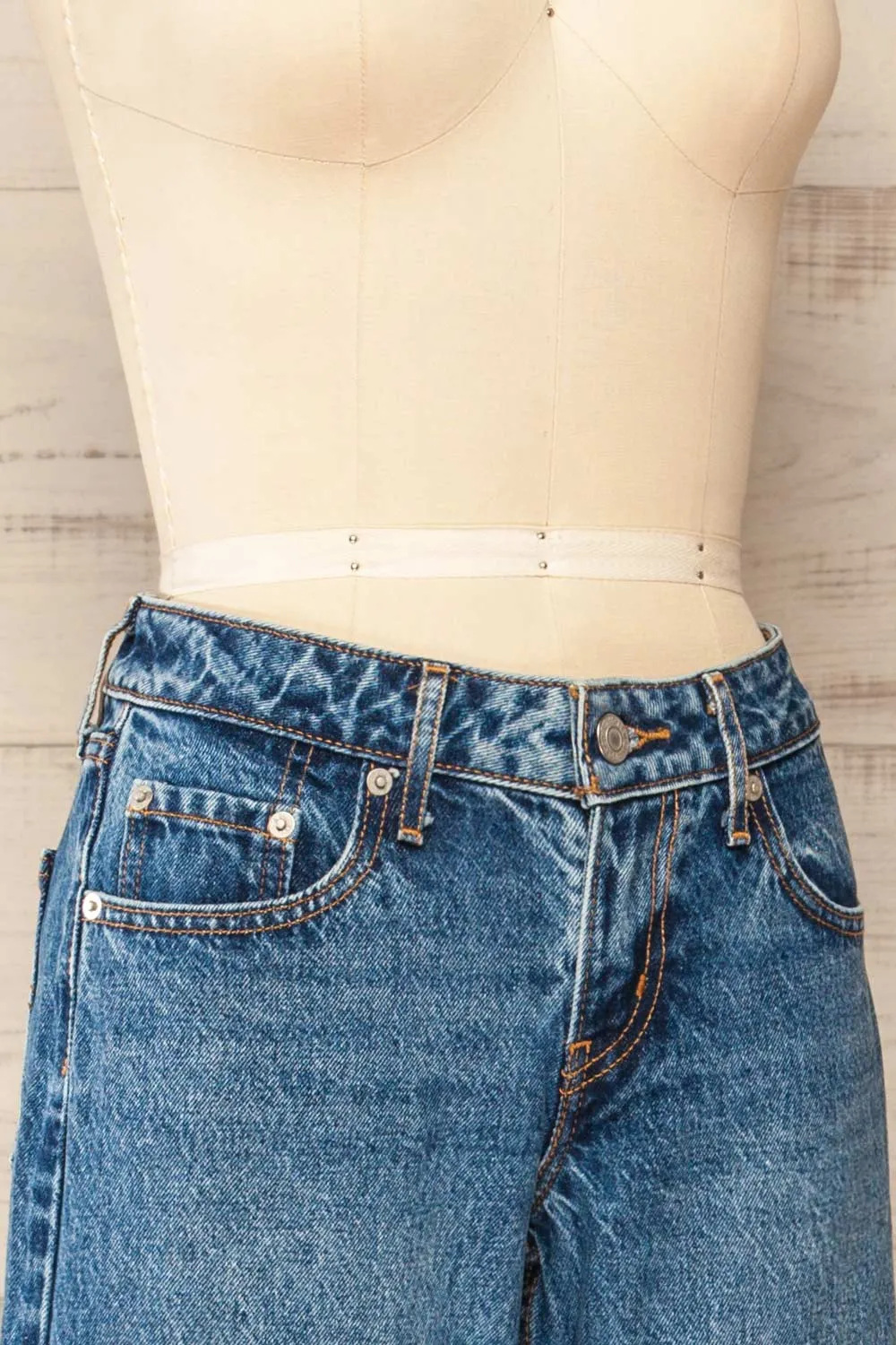 Saltilo | Wide-Leg Low-Rise Jeans sold by Boutique 1861 product image thumbnail 4