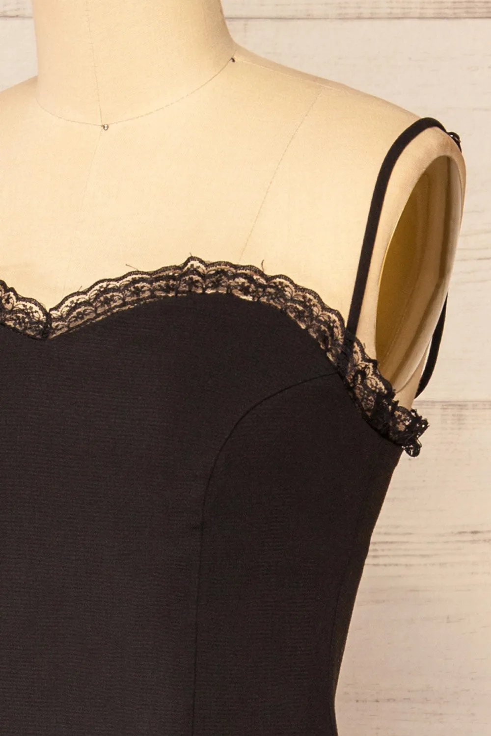 Lenna Black | Fitted Midi Dress w/ Sweetheart Neckline sold by Boutique 1861 product image thumbnail 4