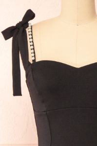 Alarice | Fitted Midi Black Dress sold by Boutique 1861