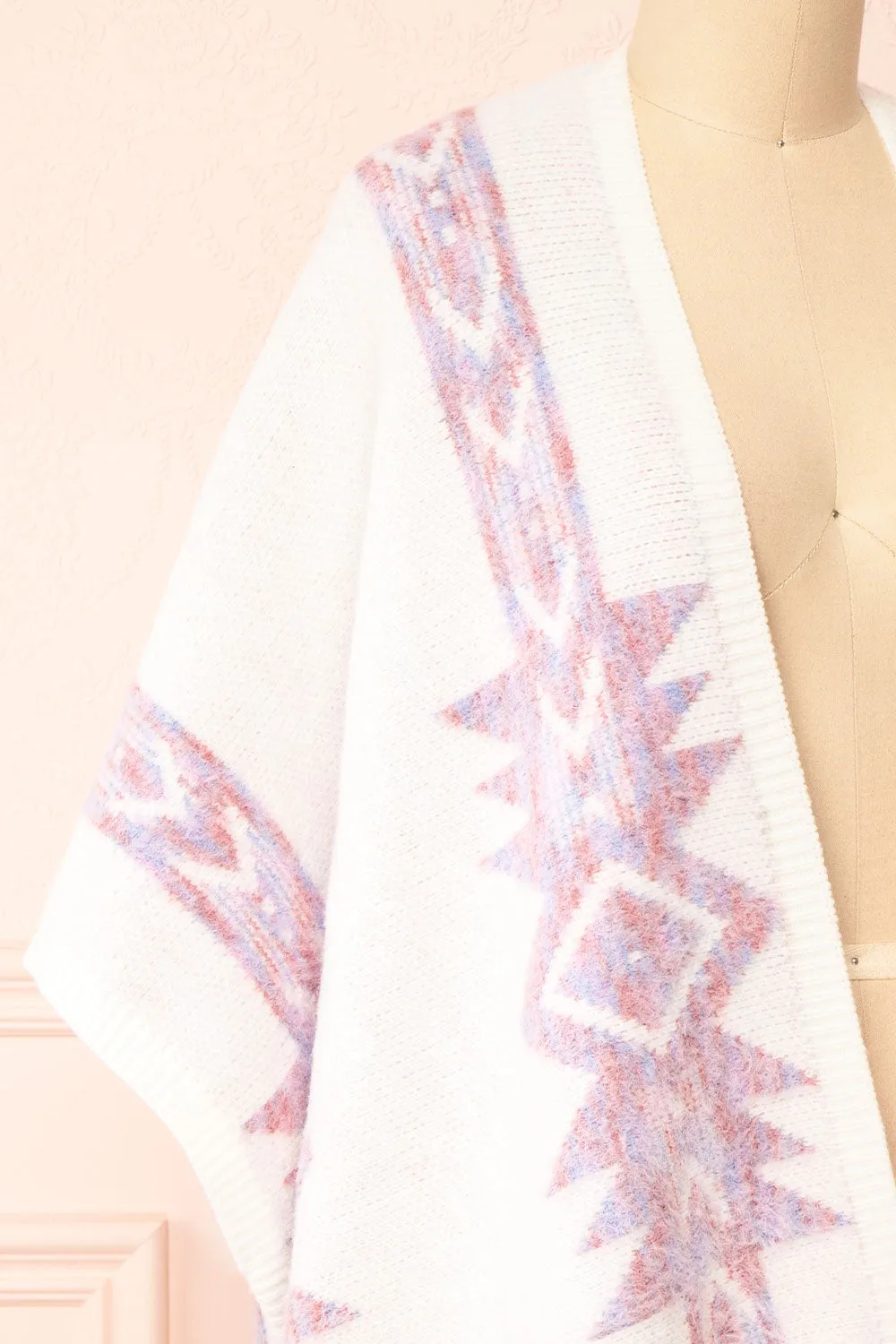 Arwen | White Poncho w/ Pastel Print sold by Boutique 1861 product image thumbnail 4