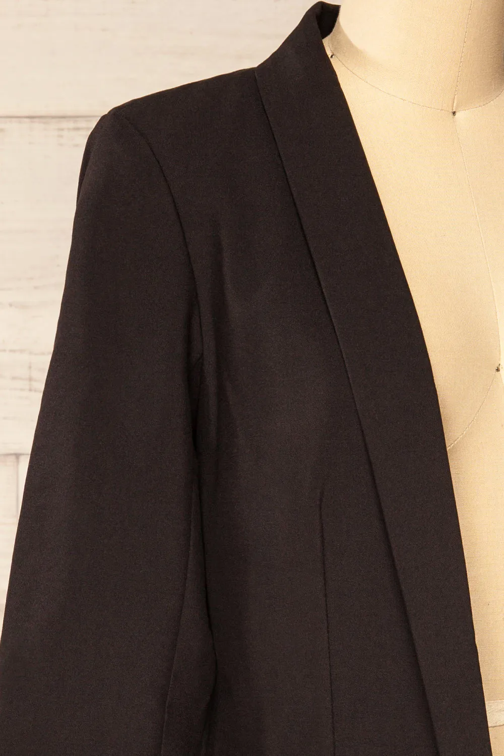 Linares Black | Long Classic Blazer sold by Boutique 1861 product image thumbnail 4