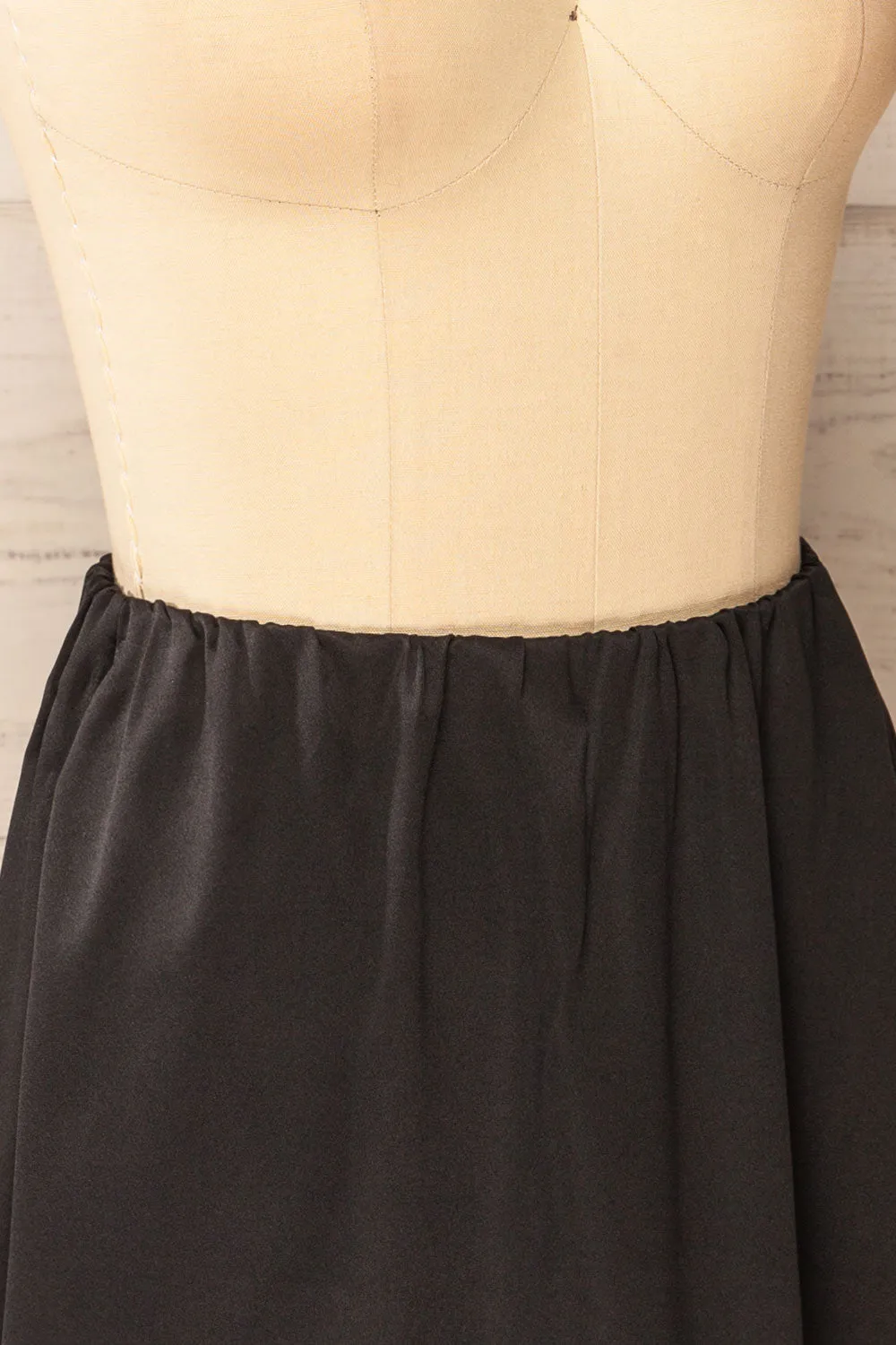Tourcoing | Short Black Skirt w/ Elastic Waist sold by Boutique 1861 product image thumbnail 4