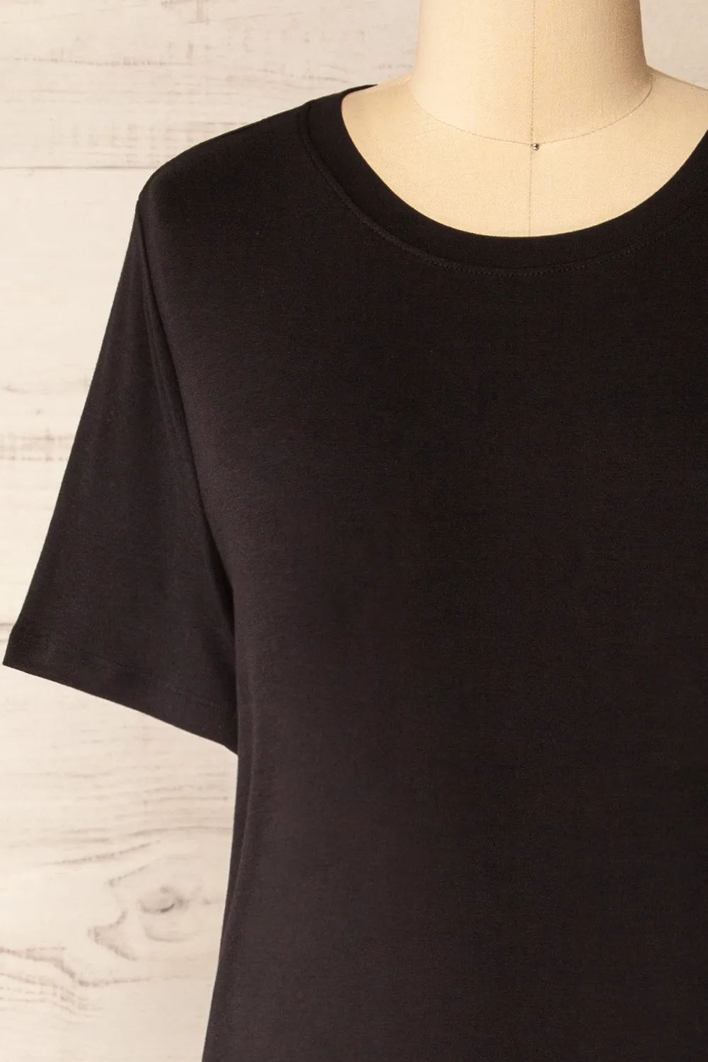 Bucarest Black | Relaxed Fit Midi Dress w/ Short Sleeves sold by Boutique 1861 product image thumbnail 2