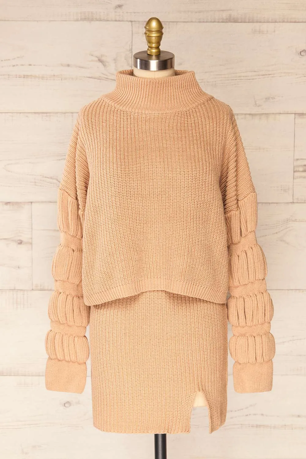 Set Altrocanto | Knitted Sweater & Skirt sold by Boutique 1861