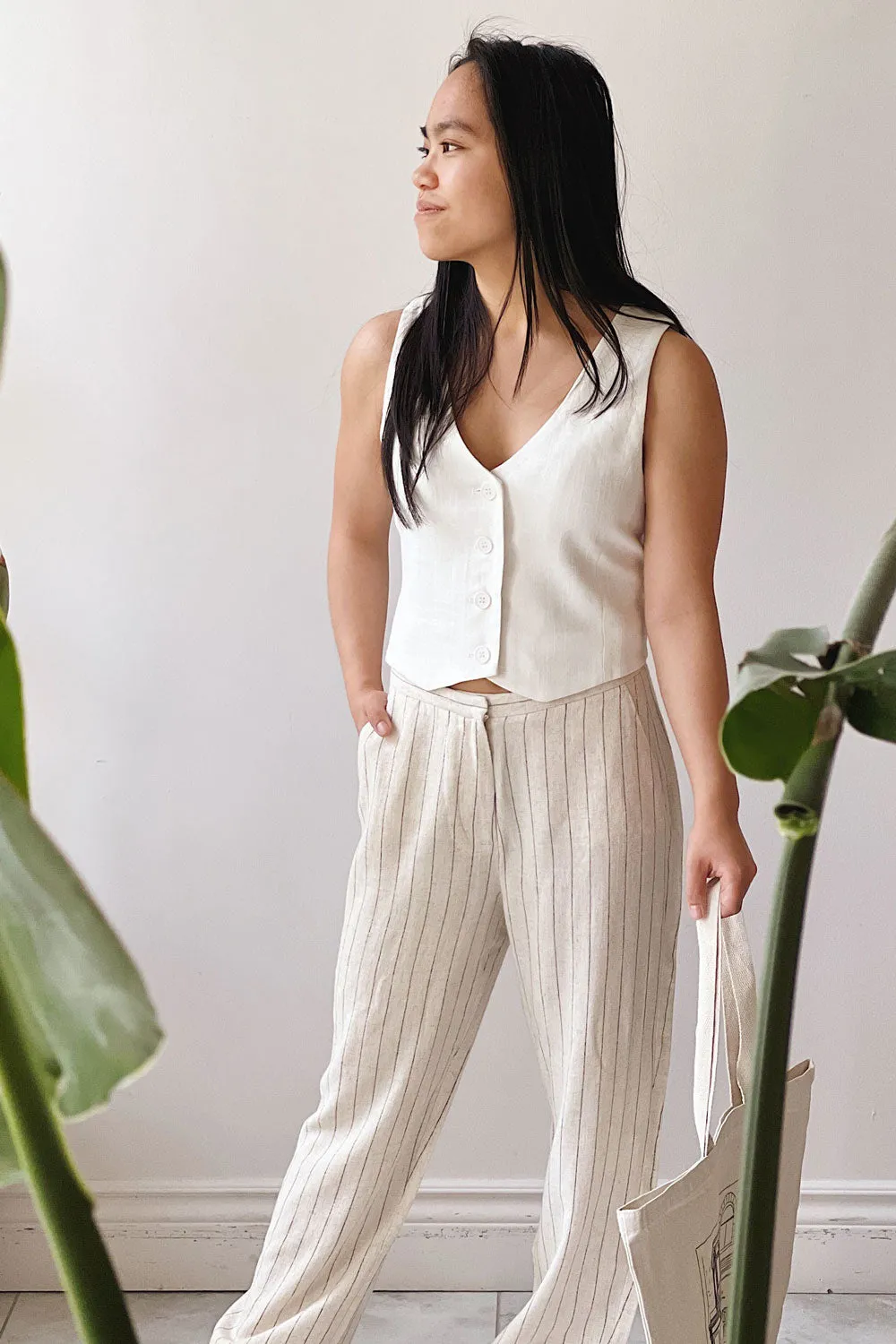 Darien | Sleeveless Linen Ivory Vest sold by Boutique 1861 product image thumbnail 2