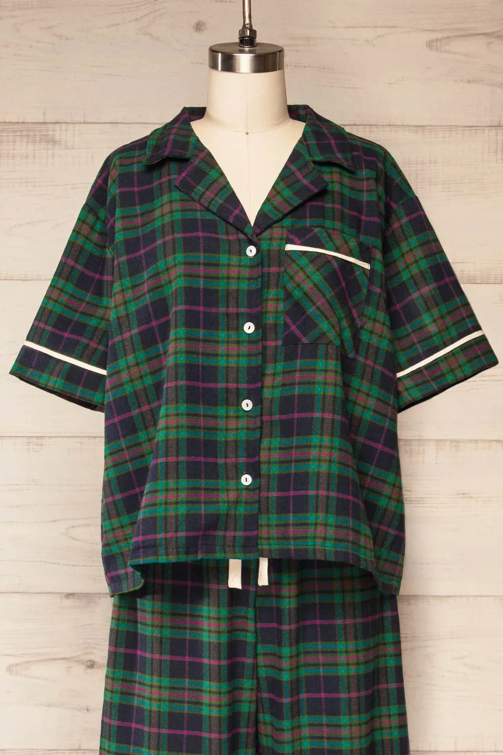 Set Lyla Green | Plaid Pyjama Set sold by Boutique 1861 product image thumbnail 2