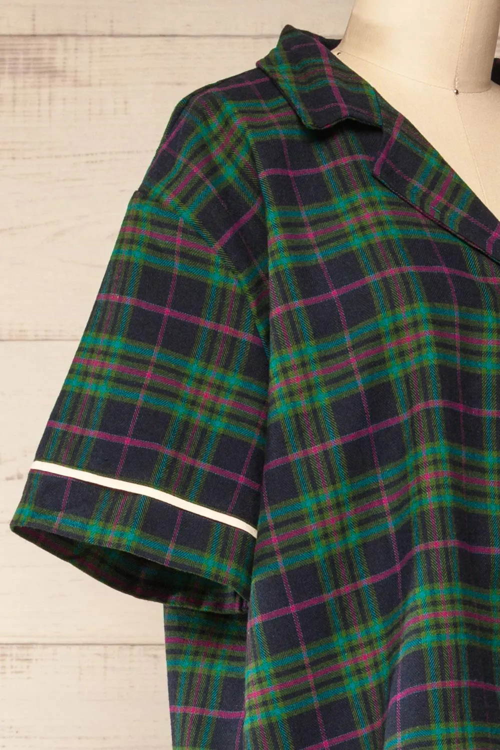 Set Lyla Green | Plaid Pyjama Set sold by Boutique 1861 product image thumbnail 5