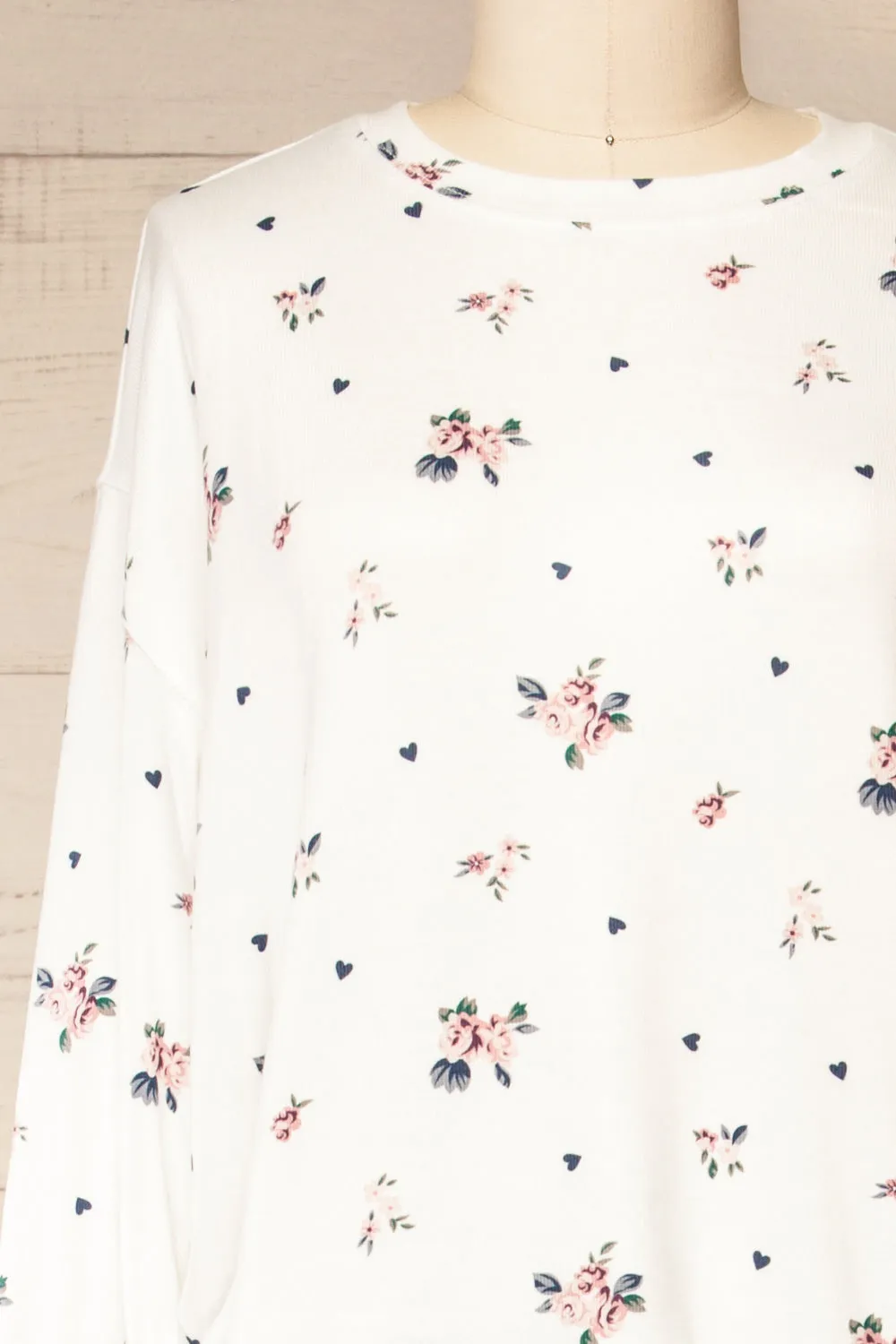 Set Brantford | Floral White Loungewear Set sold by Boutique 1861 product image thumbnail 3